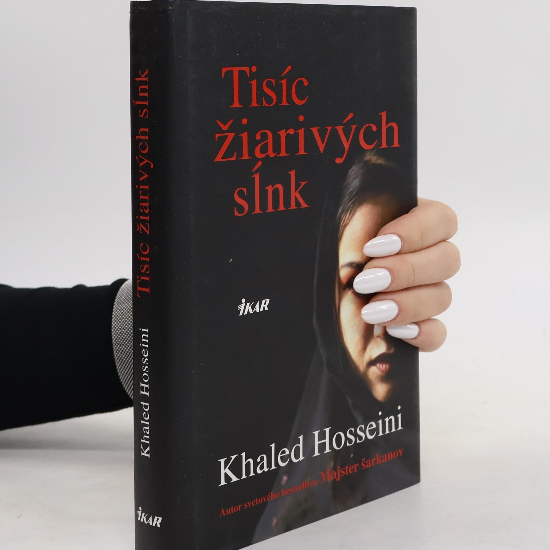 Khaled Hosseini Tisíc žiarivých sĺnk