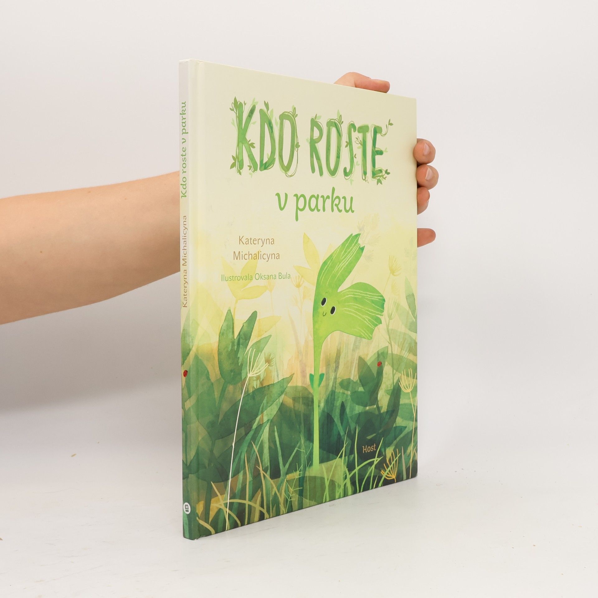Kateryna Mikhalitsyna Kdo roste v parku
