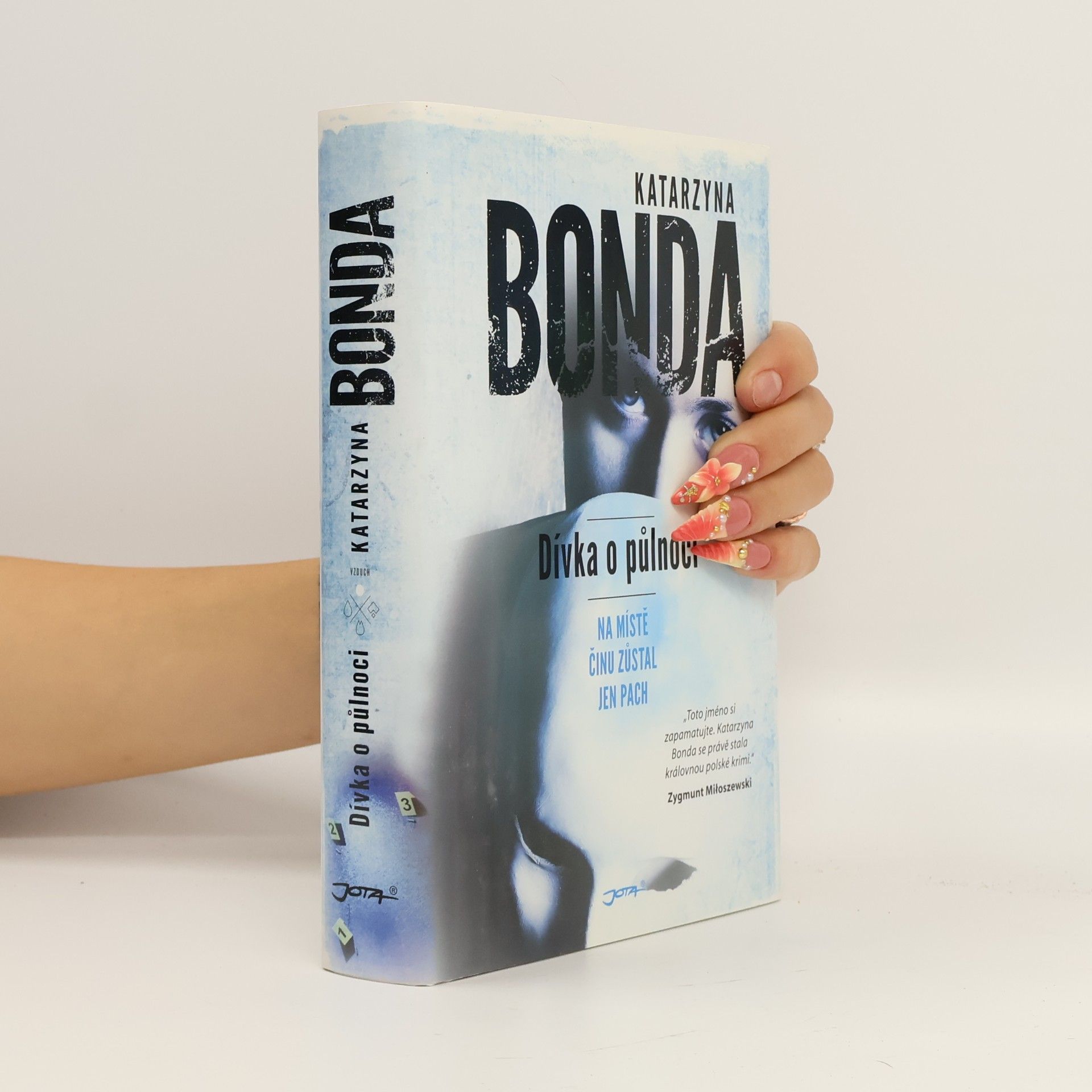 Katarzyna Bonda Dívka o půlnoci