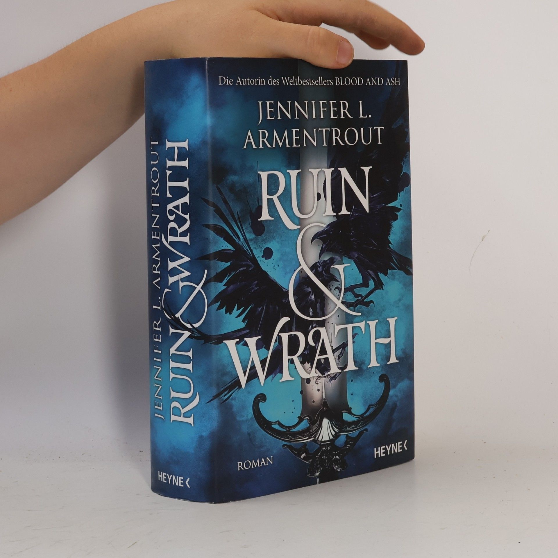 Jennifer L. Armentrout Ruin and Wrath. Roman