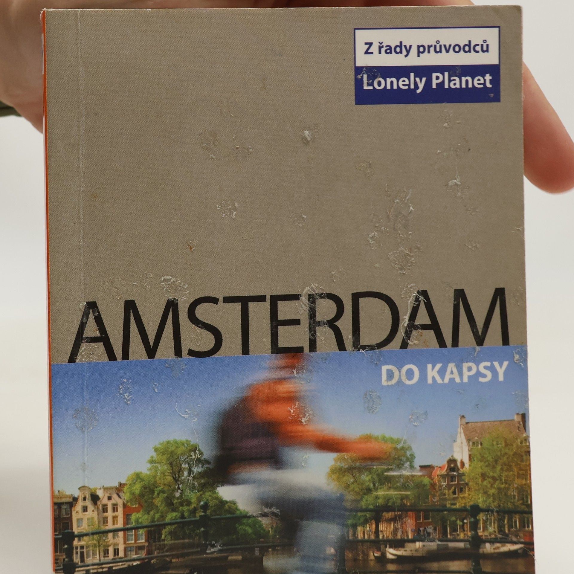 Zora O'Neill Amsterdam do kapsy