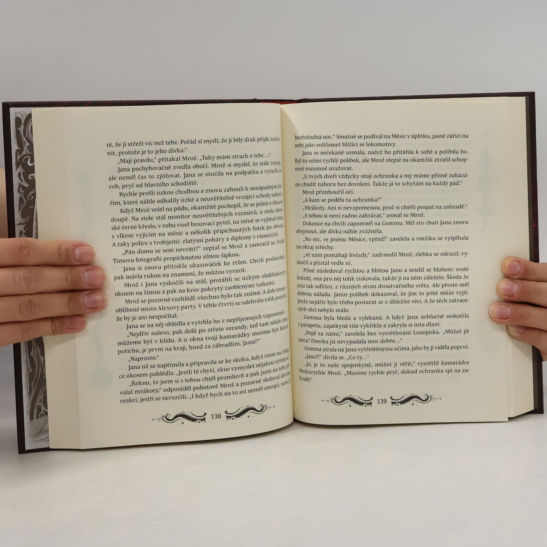 Various authors Lunasterové - Běh po Spálené cestě