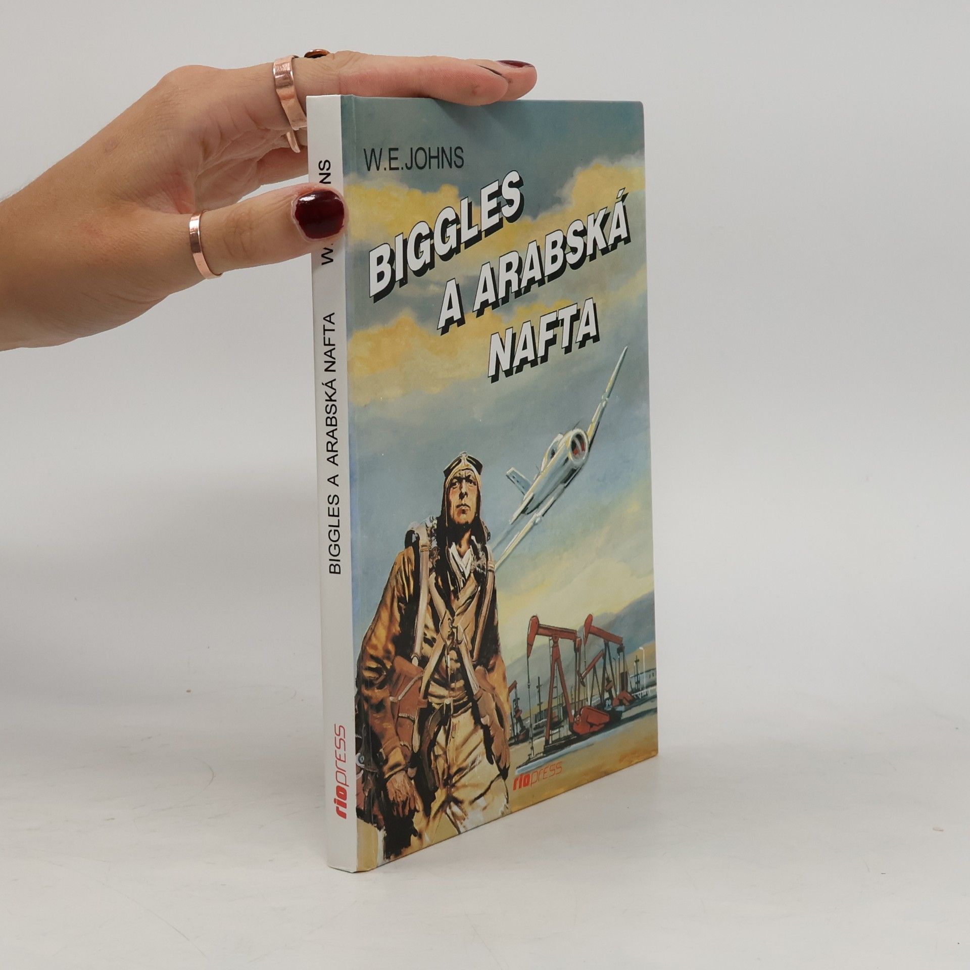 William Earl Johns Biggles a arabská nafta