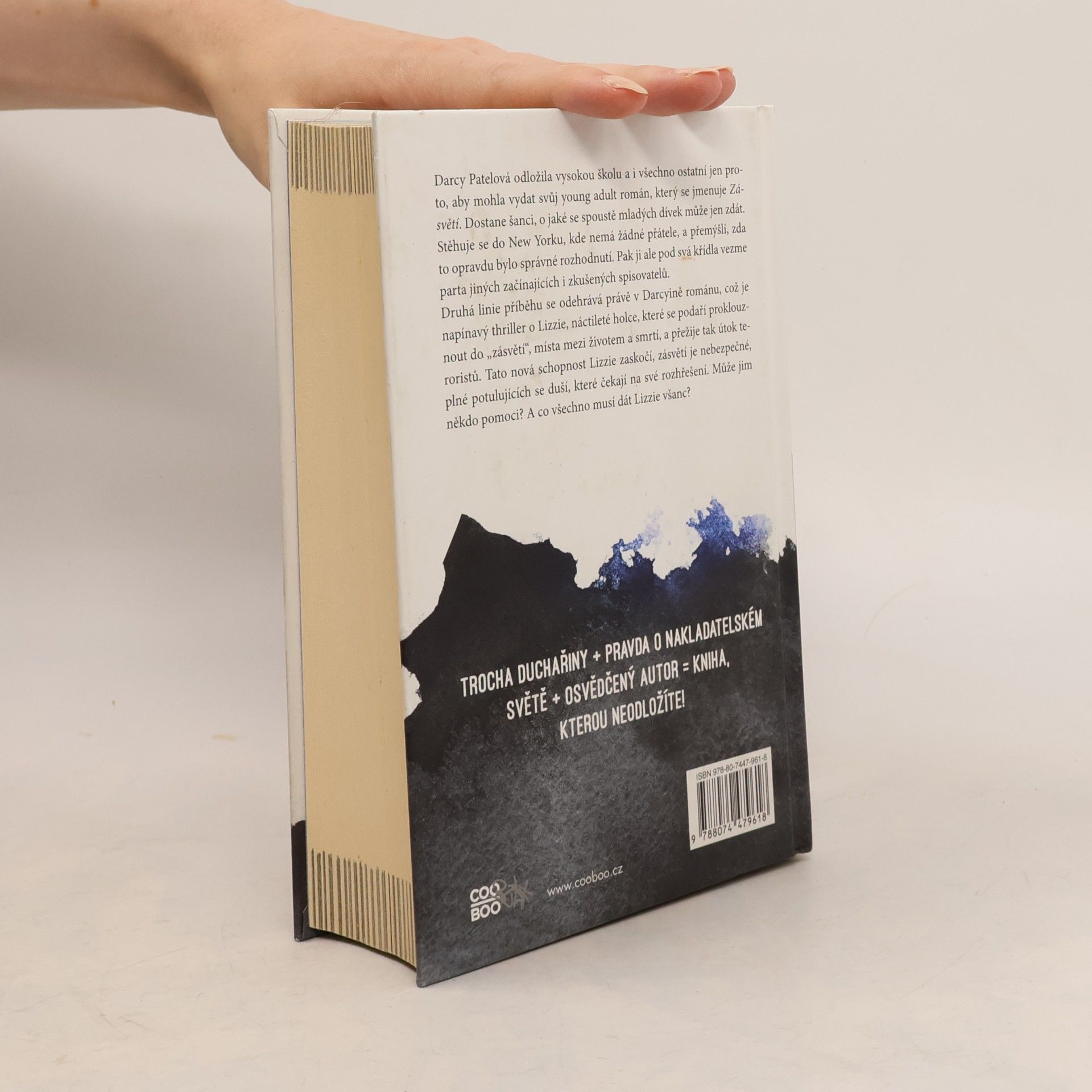Scott Westerfeld Mezi dvěma světy