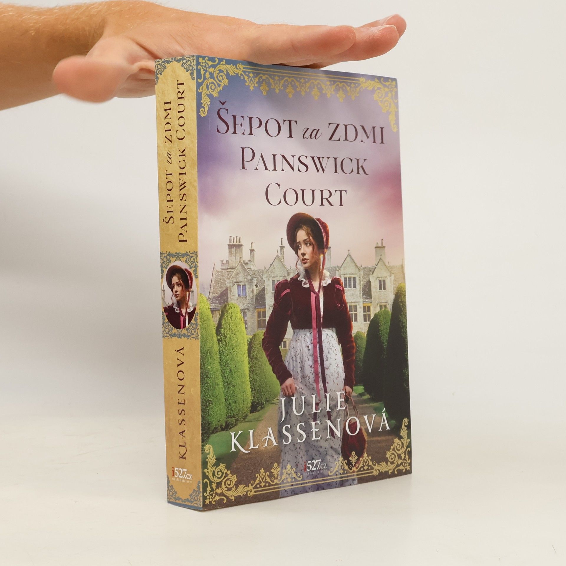 Šepot za zdmi Painswick Court