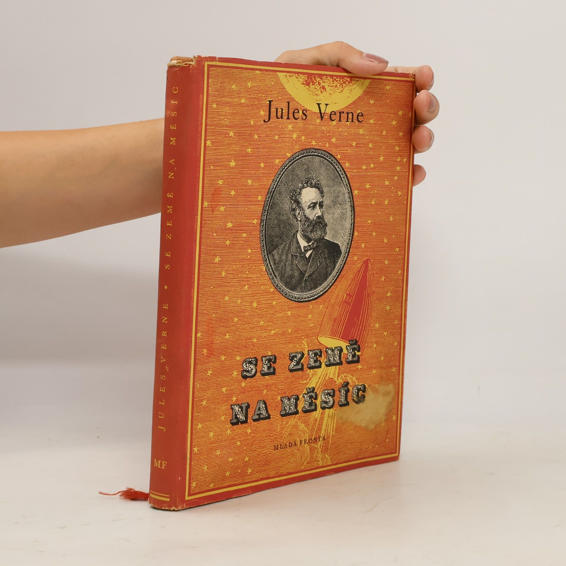 Jules Verne Ze země na Měsíc