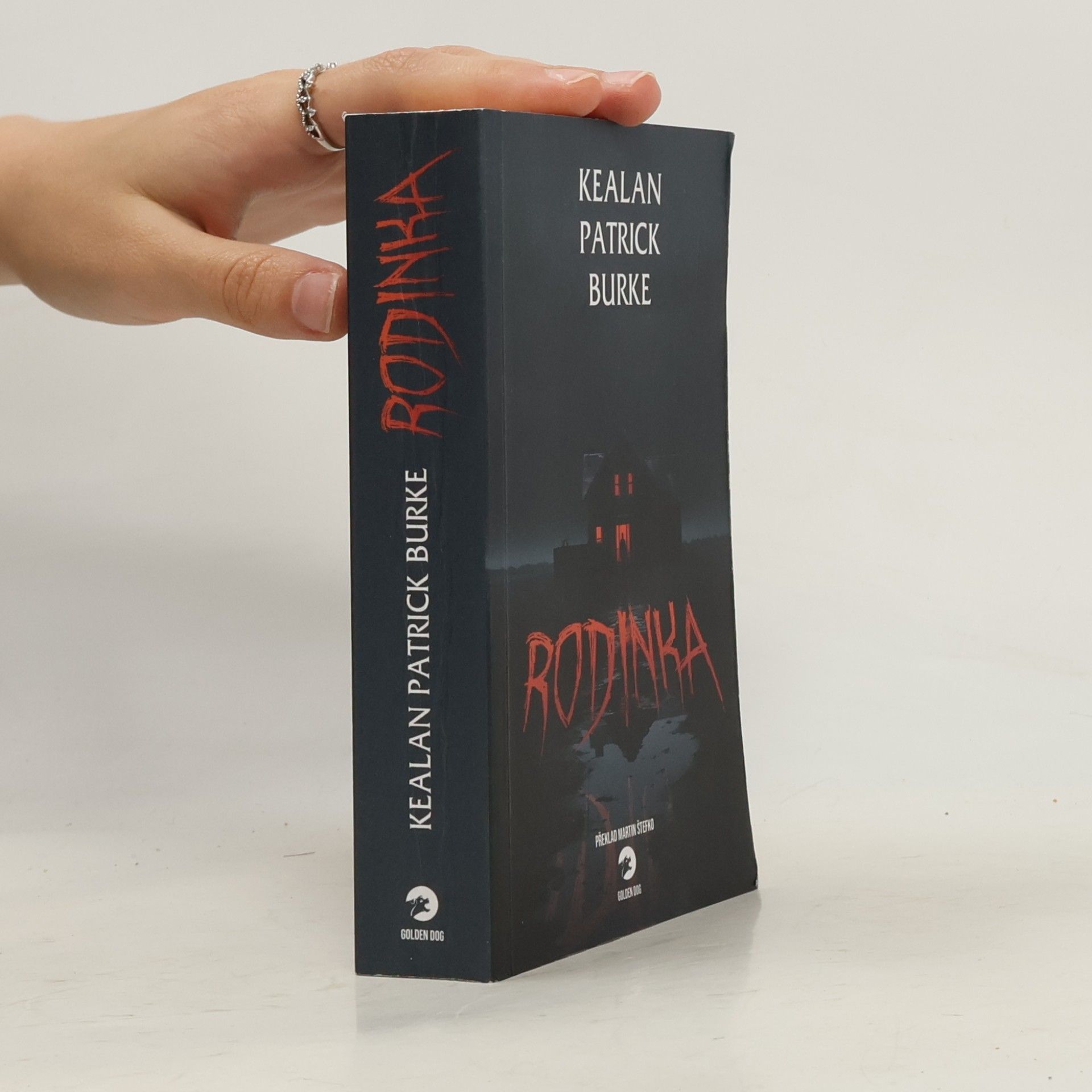 Kealan Patrick Burke Rodinka
