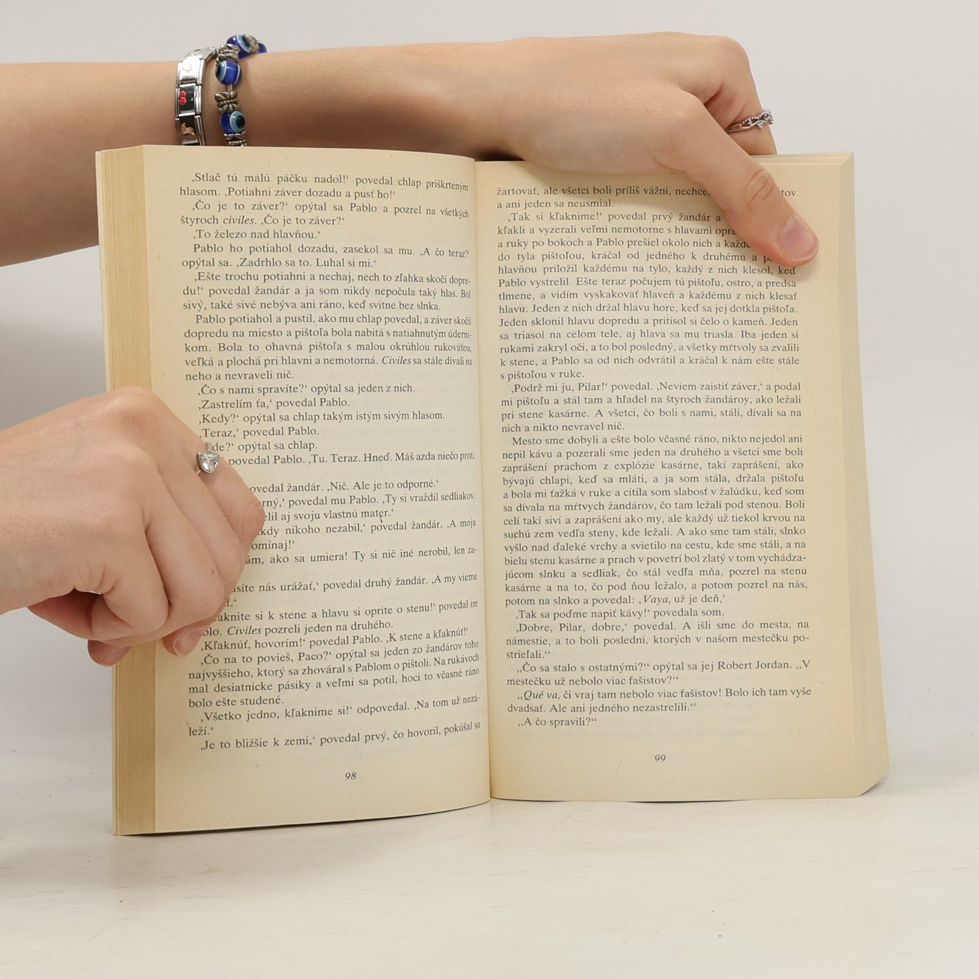 Ernest Hemingway Komu zvonia do hrobu