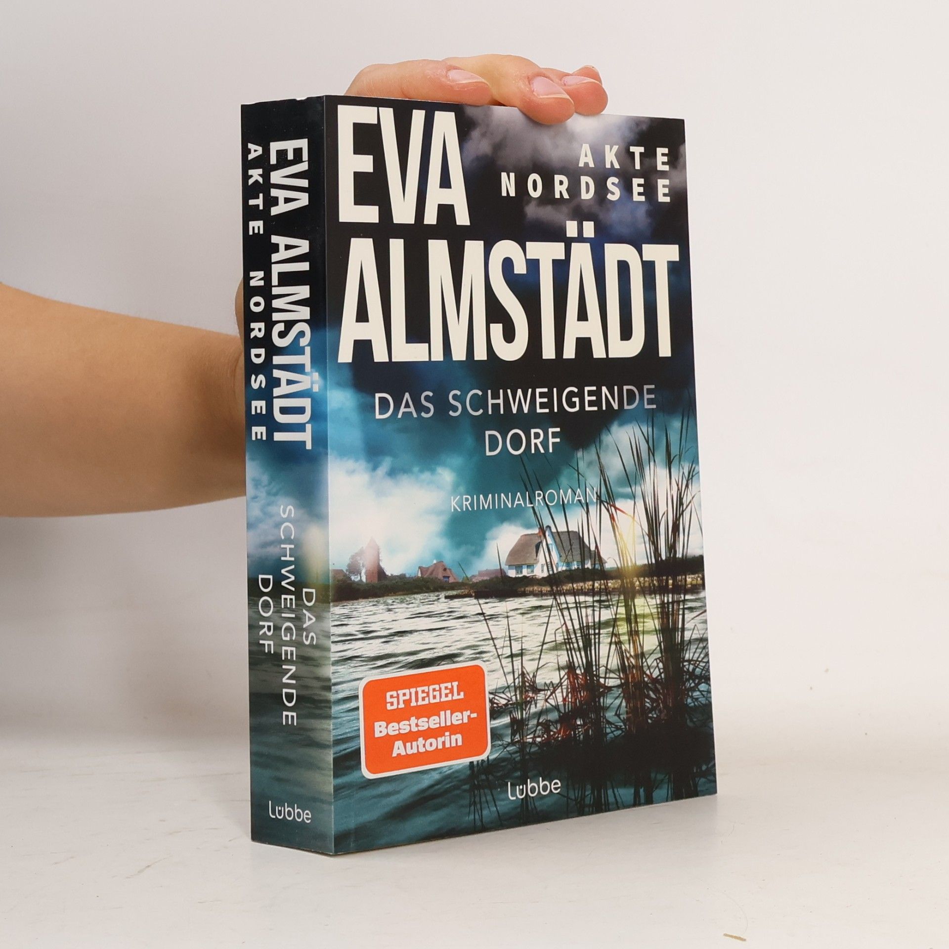 Eva Almstädt Akte Nordsee. Das schweigende Dorf