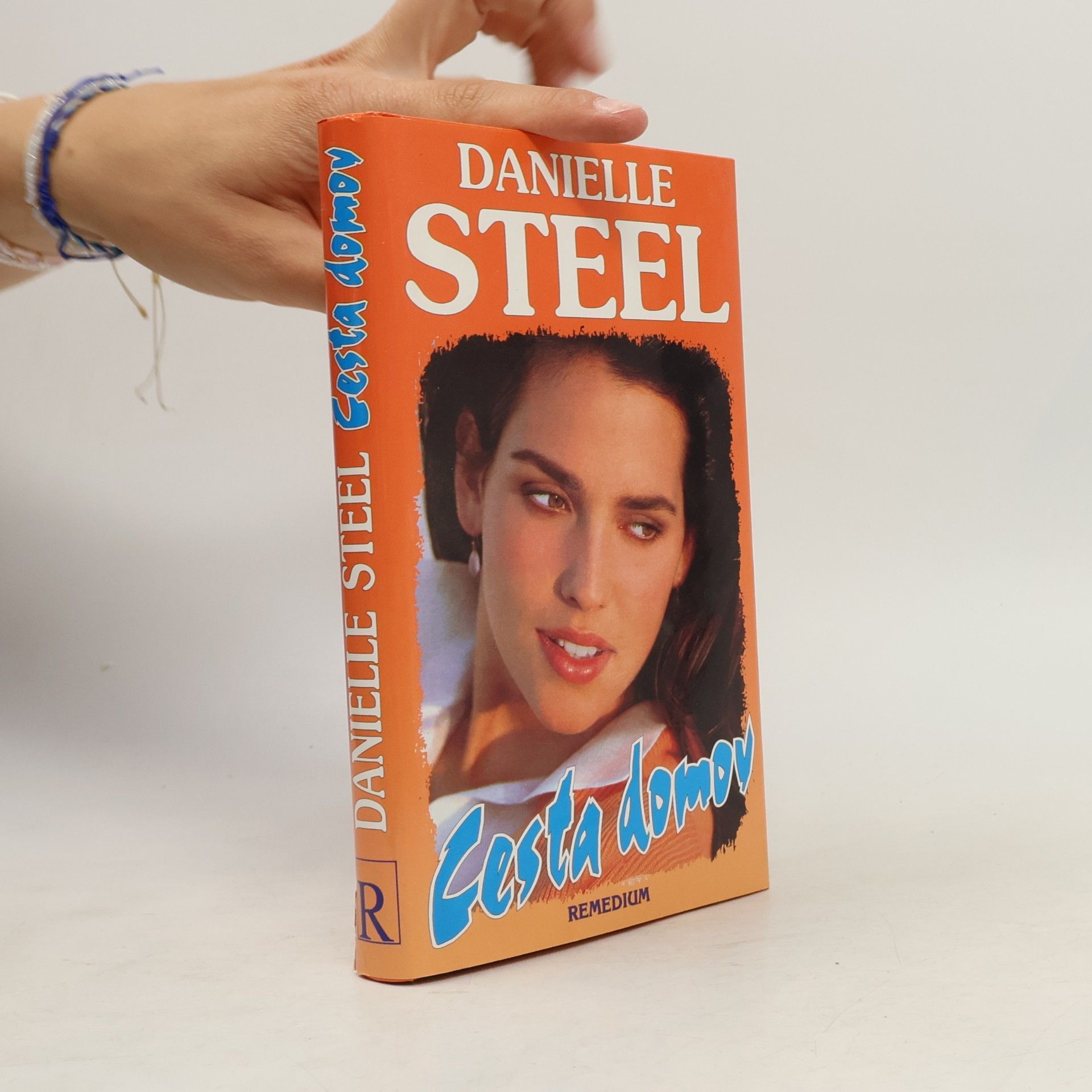 Danielle Steel Cesta domov