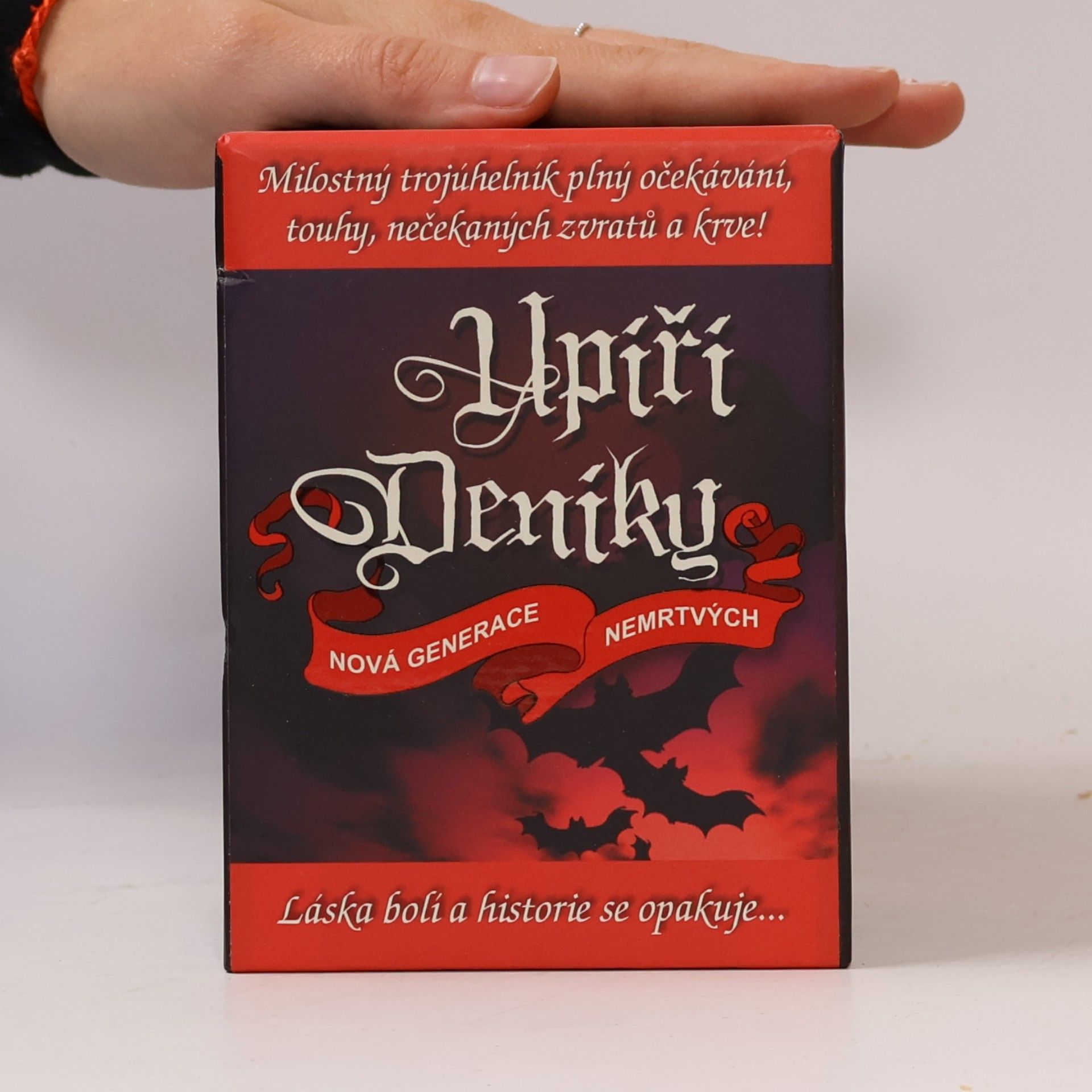 L. J. Smithová  Upíří deníky 1-4
