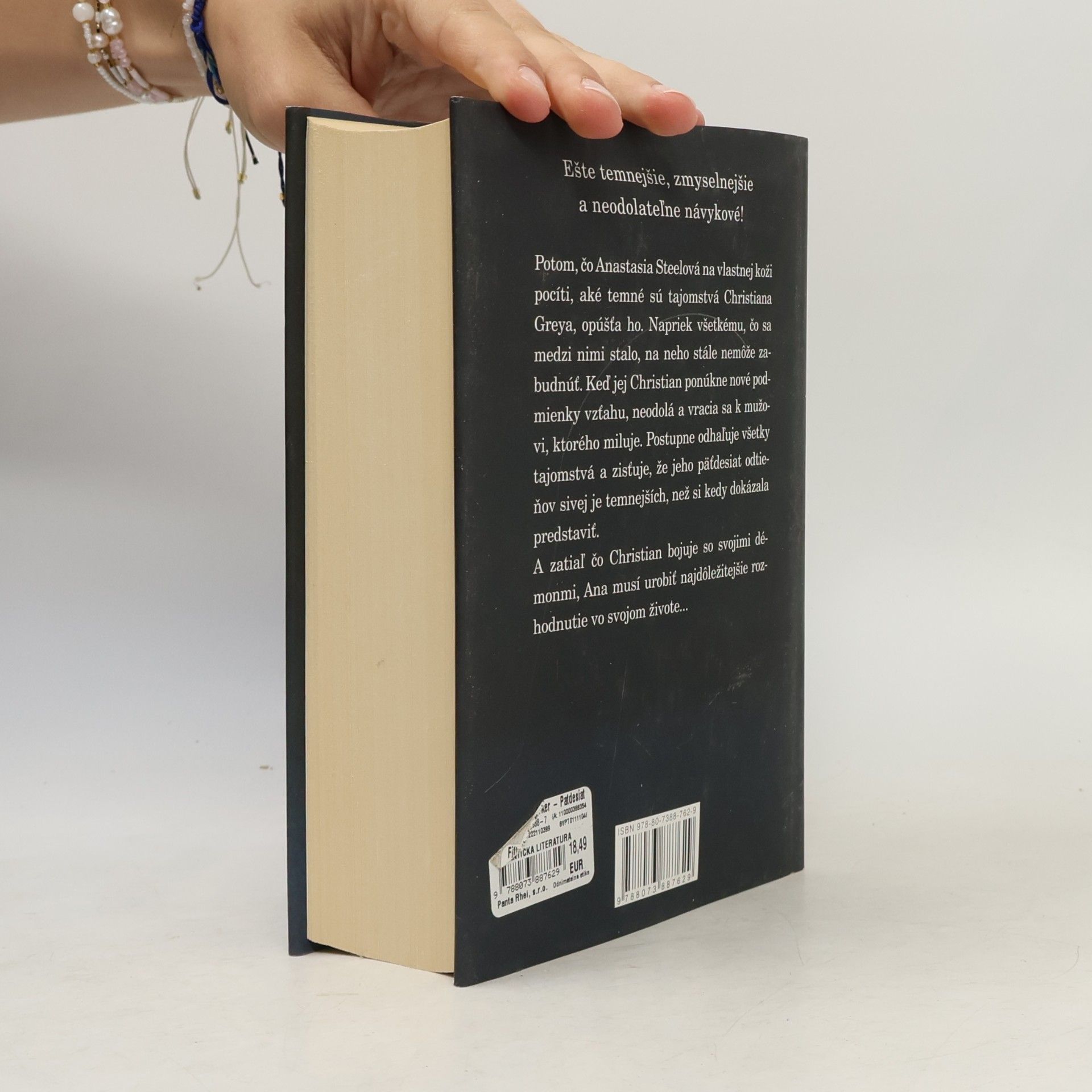 E L James Päťdesiat odtieňov temnoty