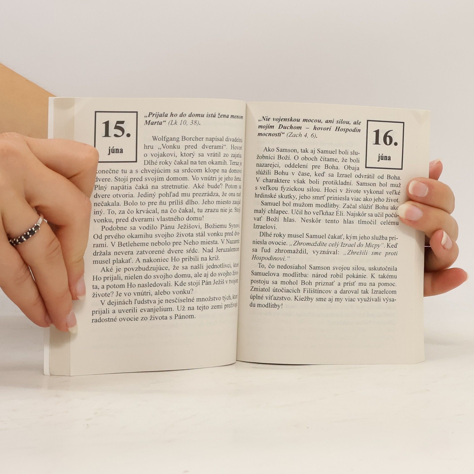 Kolektív autorov V Božej blízkosti : biblické úvahy na každý deň
