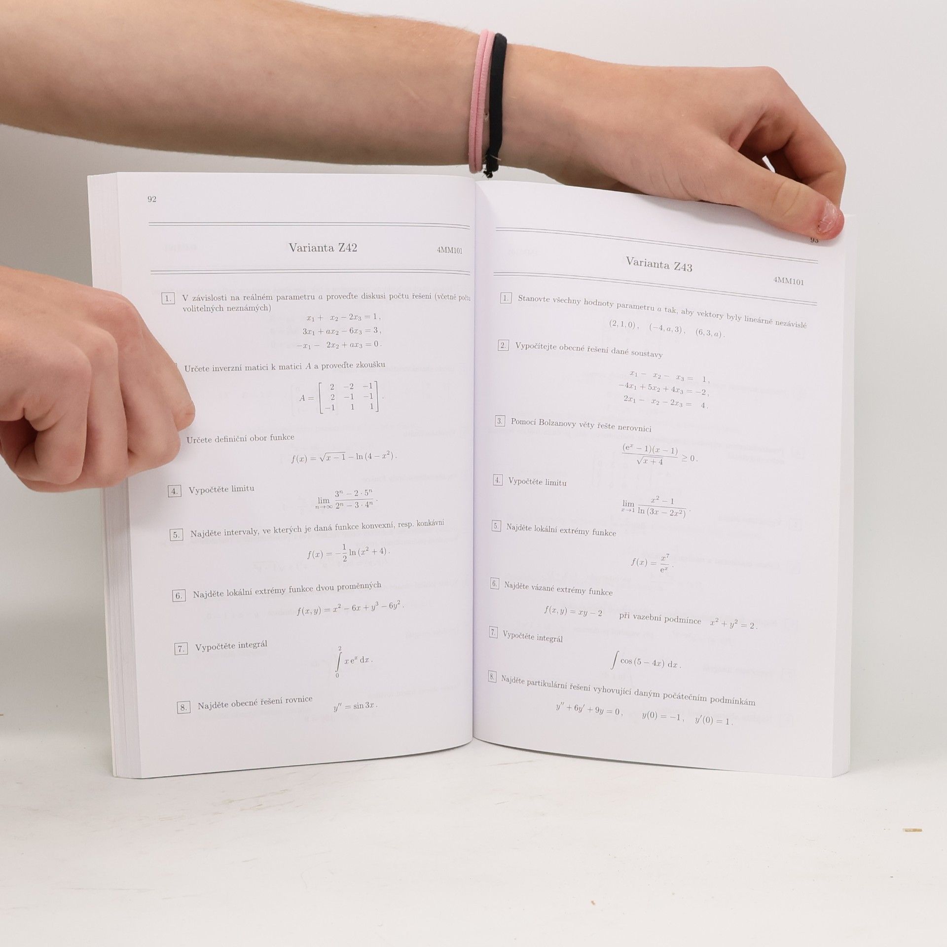 Miroslava Otavová Matematika. Soubor testů pro všechny kurzy matematiky na VŠE