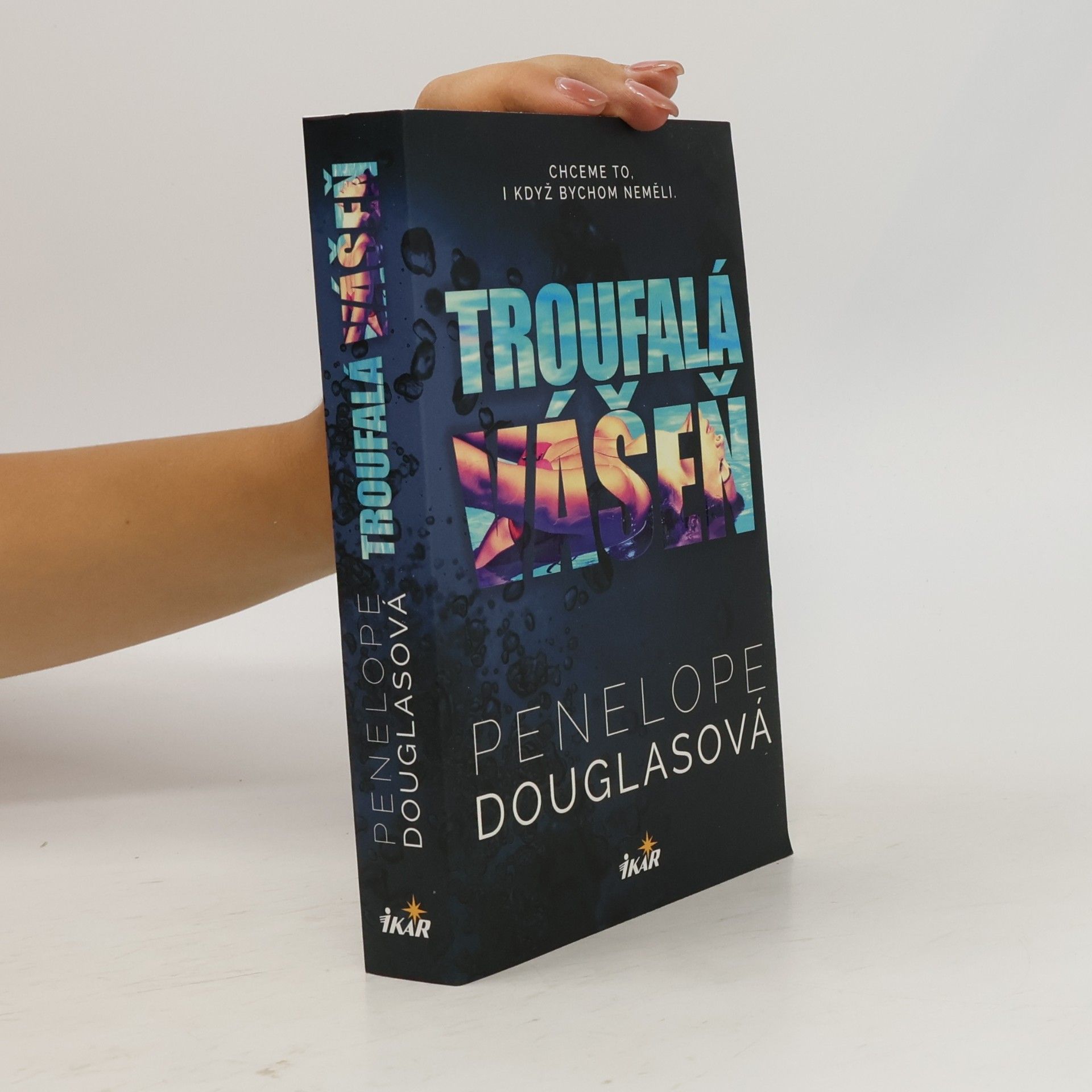 Penelope Douglas Troufalá vášeň