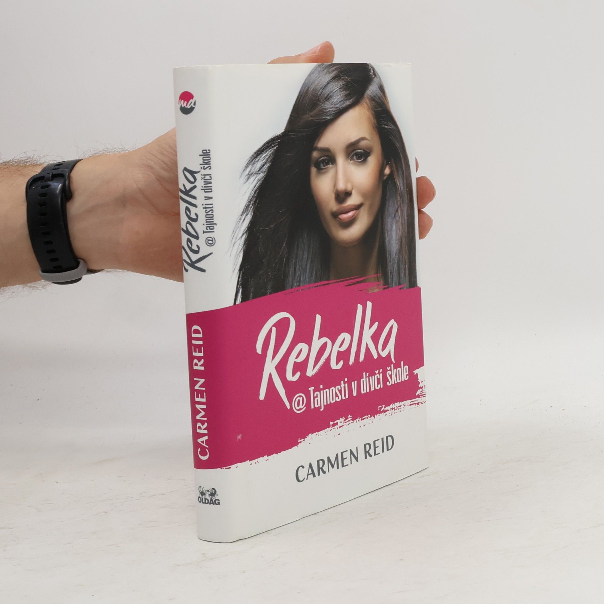 Carmen Reid Rebelka @ Tajnosti v dívčí škole