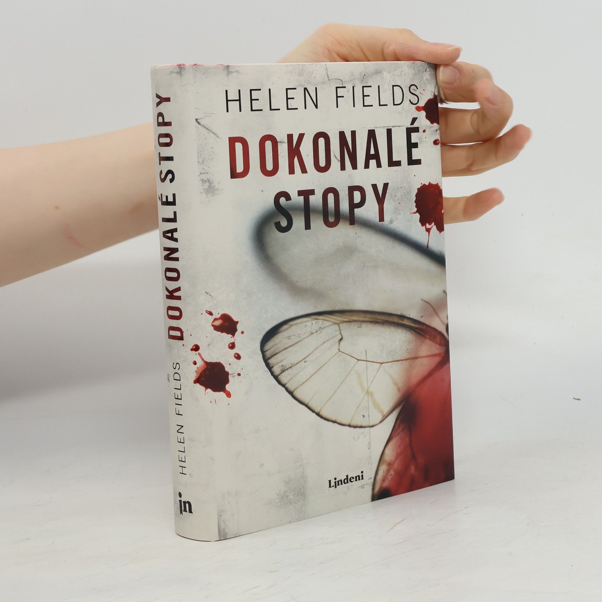 Helen Fields Dokonalé stopy
