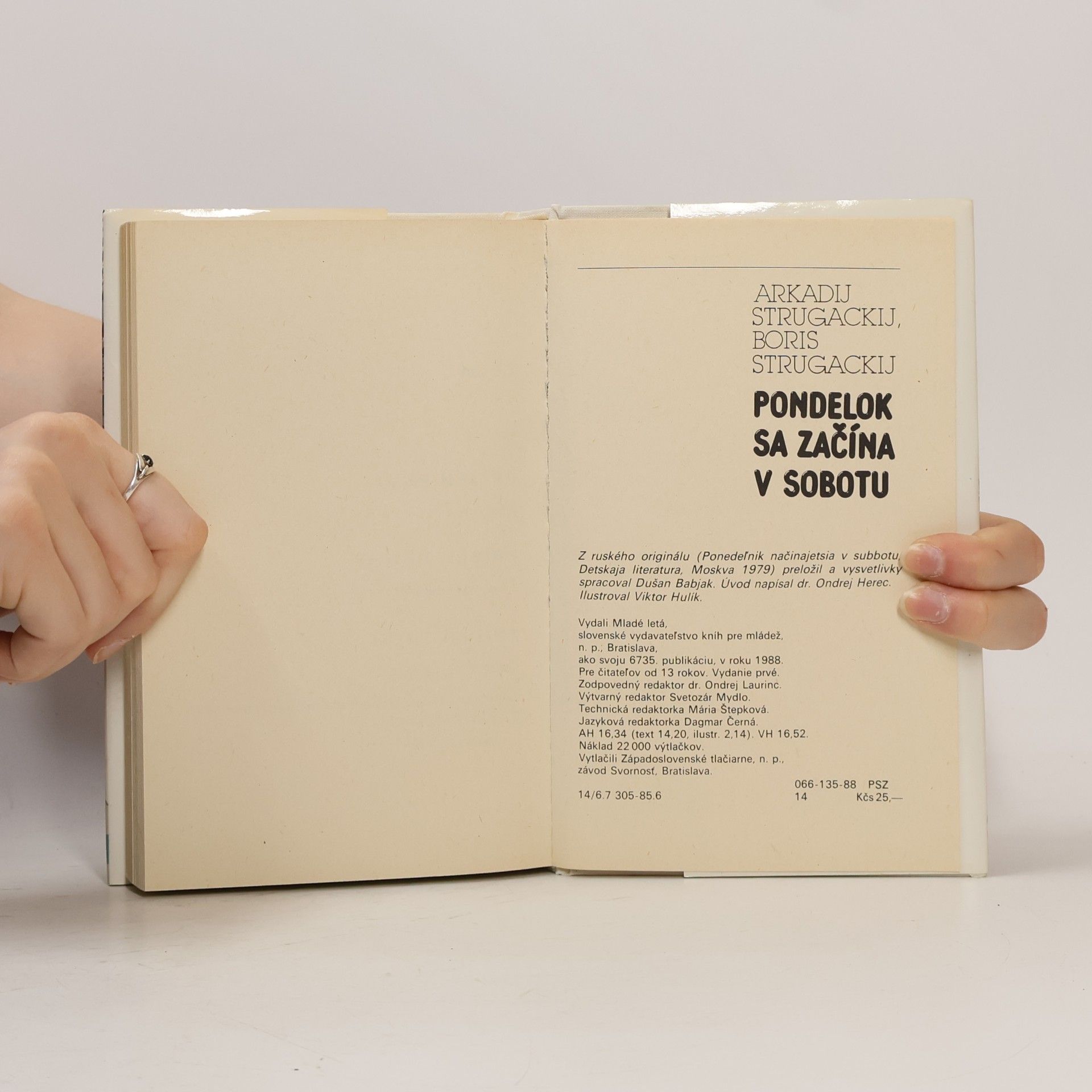 Arkady Strugatsky Pondelok sa začína v sobotu