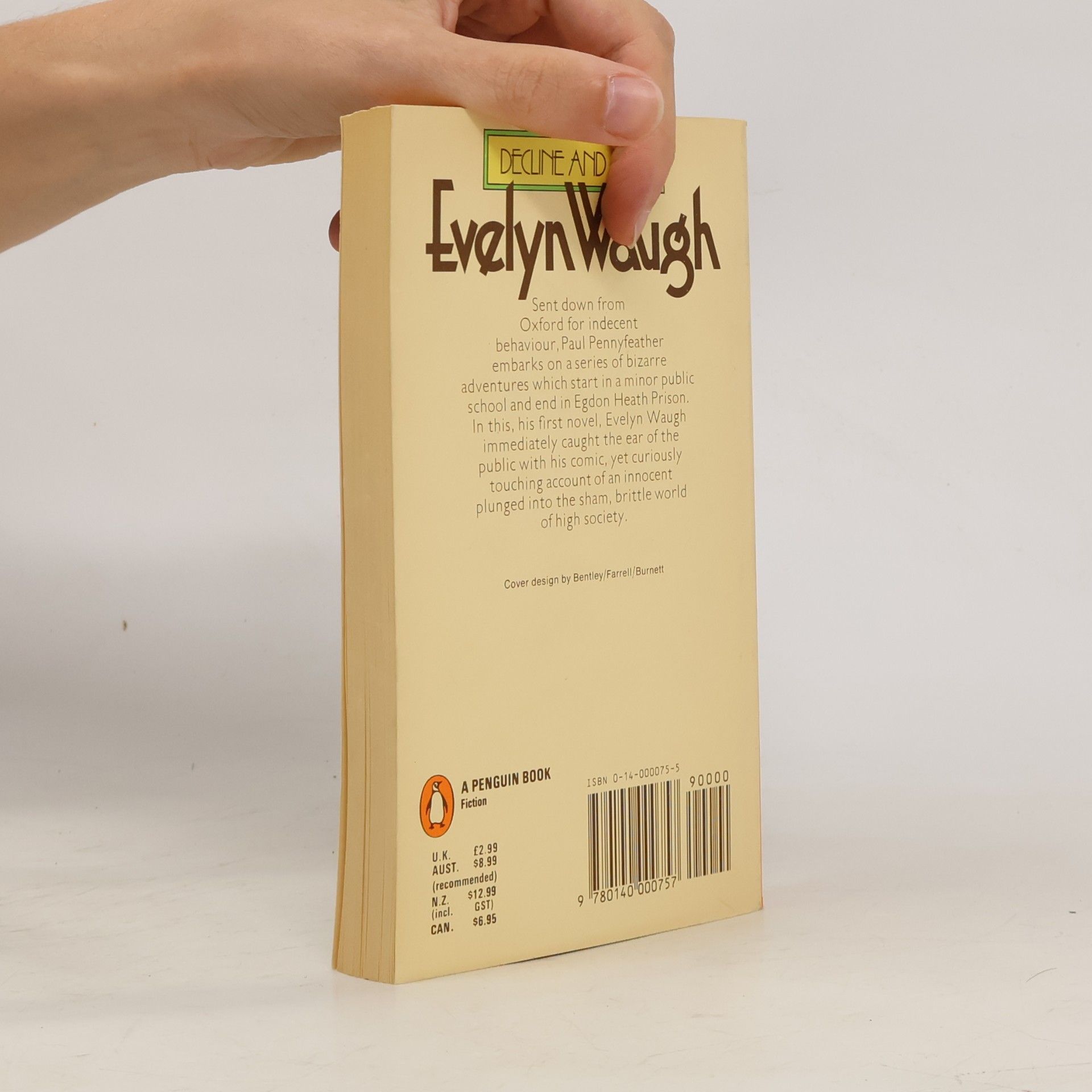 Evelyn Waugh Decline and Fall