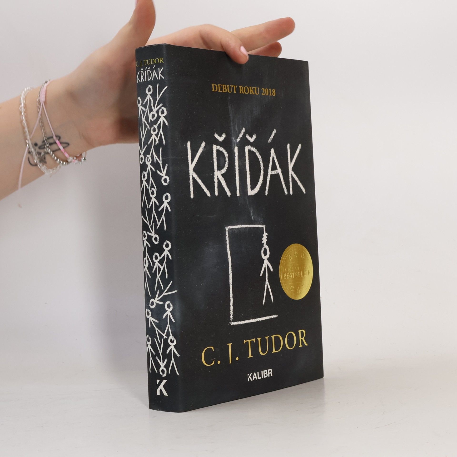 C. J. Tudor Kříďák
