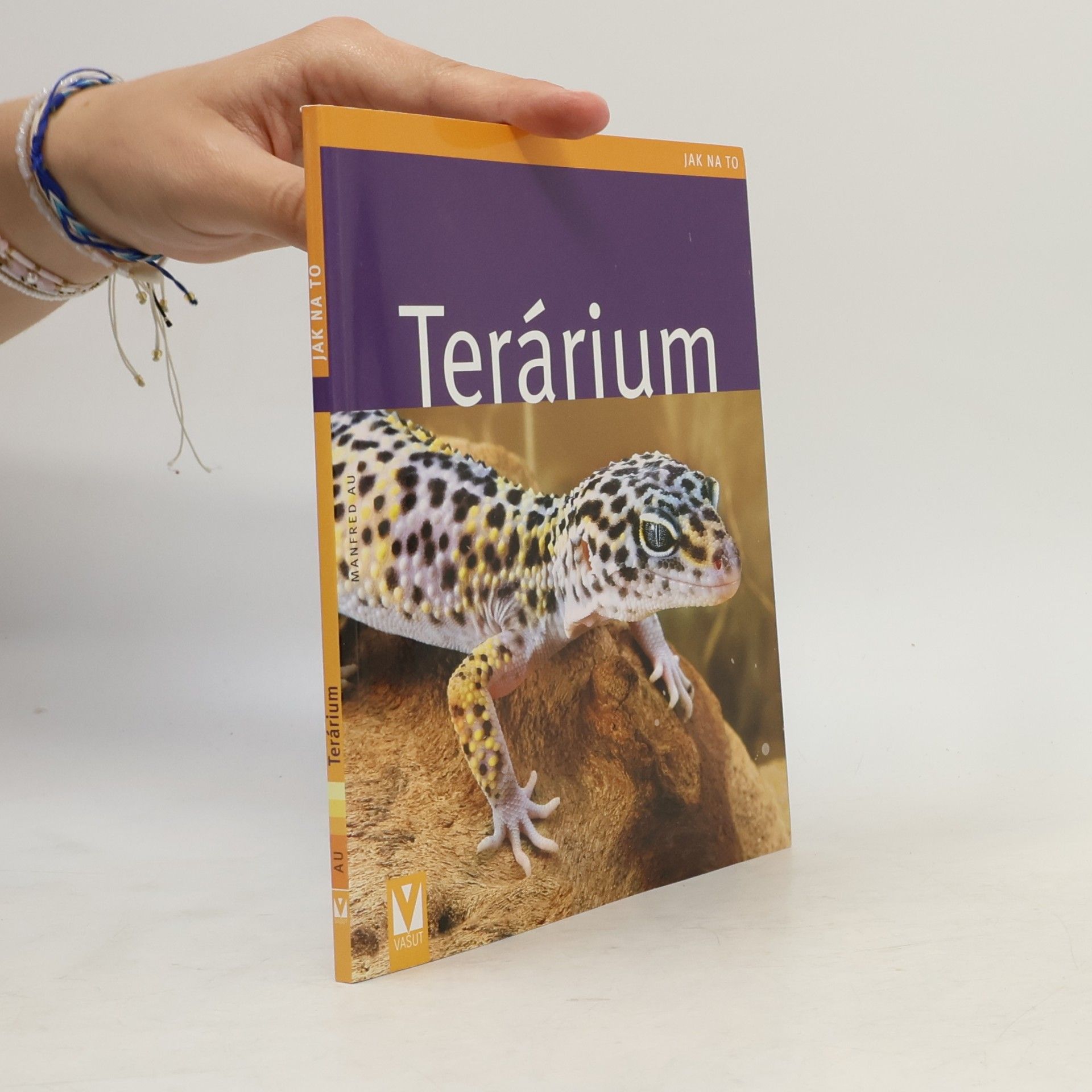 Manfred Au Terárium