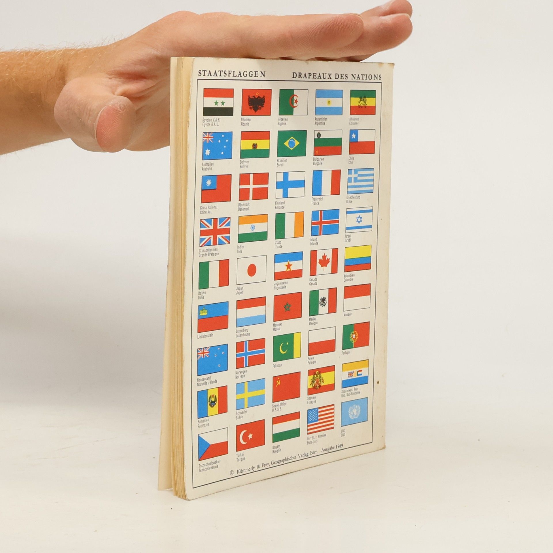 Autorenkollektiv Der neue praktische Taschen-Weltatlas mit Länderlexikon von A-Z