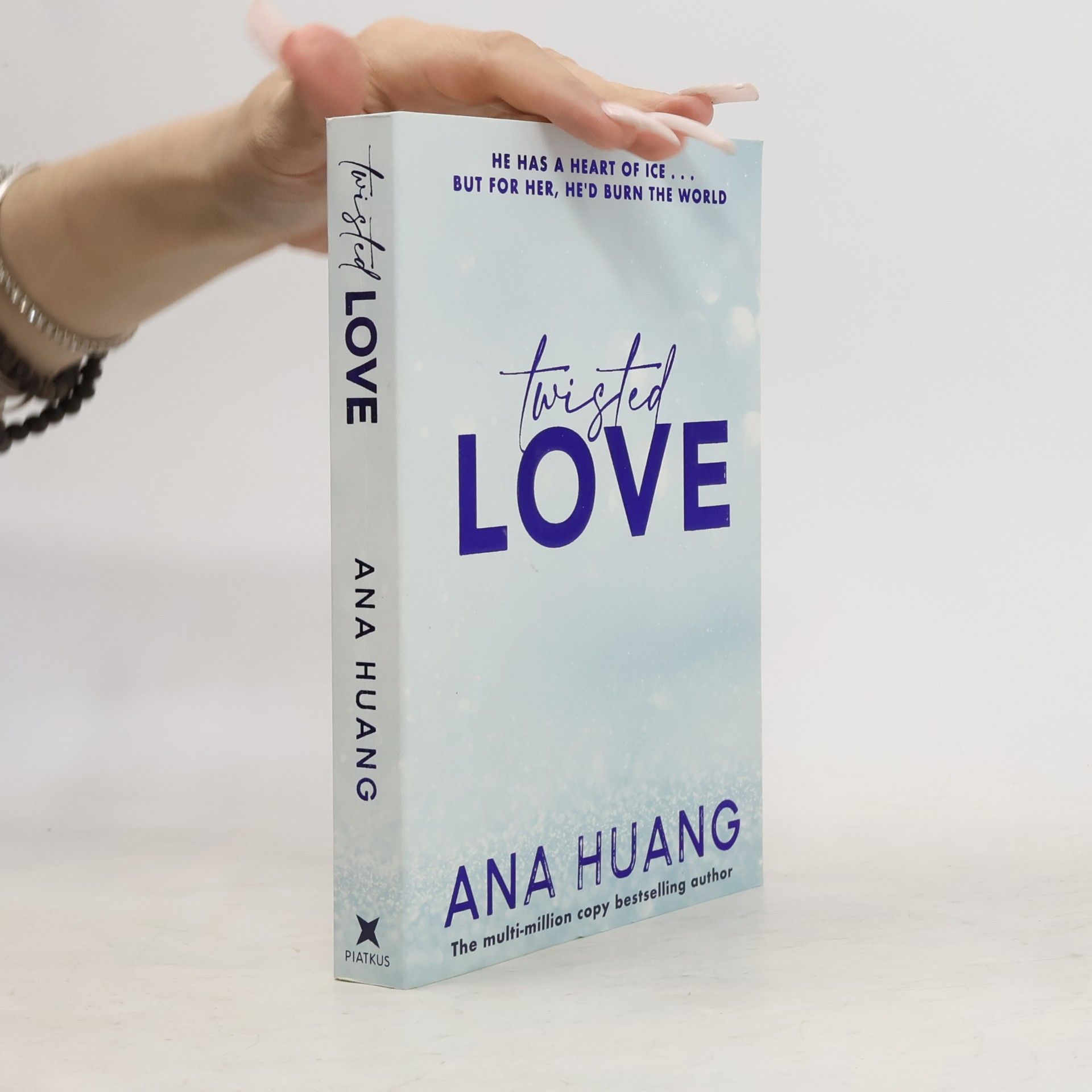 Ana Huang Twisted love. Twisted book one