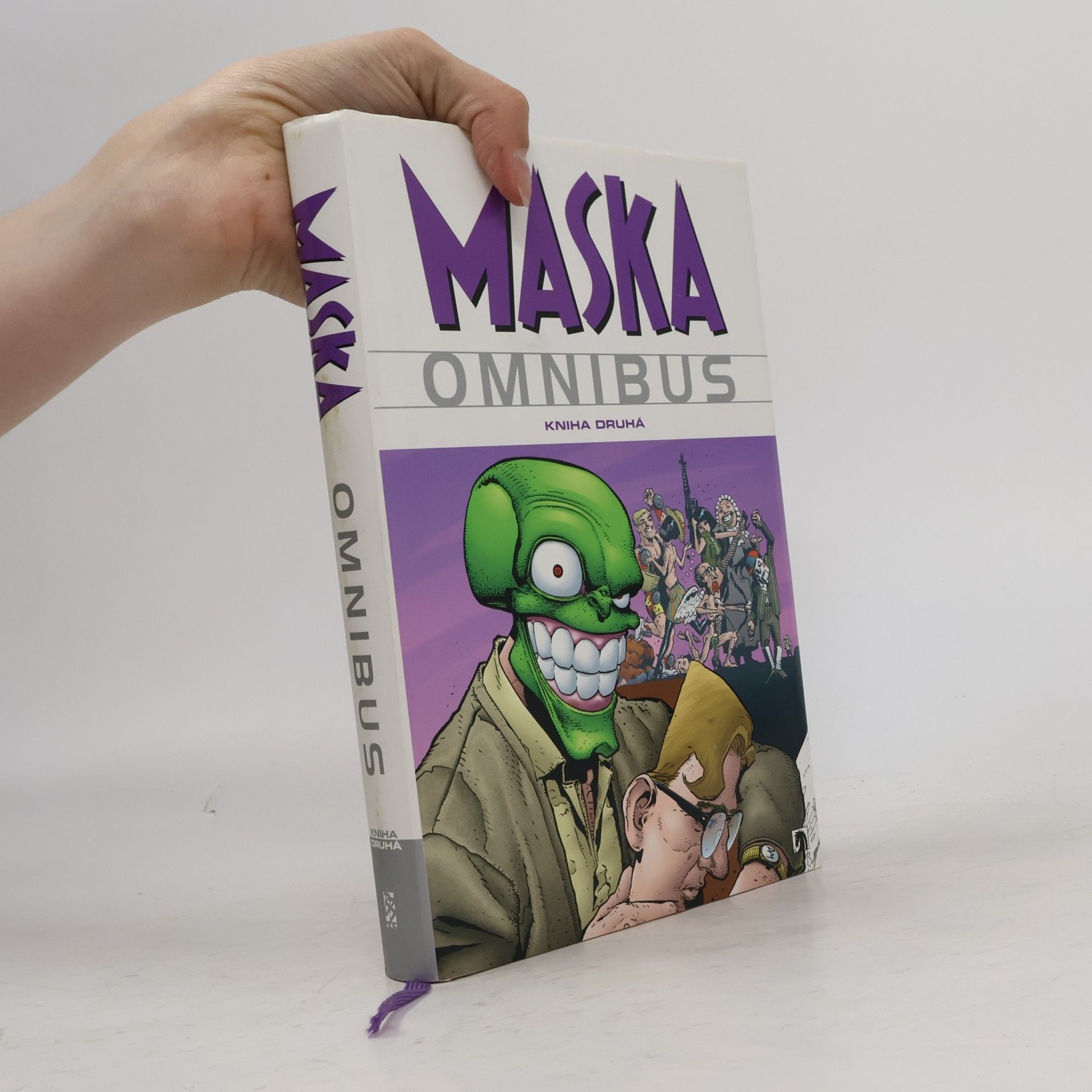 Maska omnibus. Kniha druhá