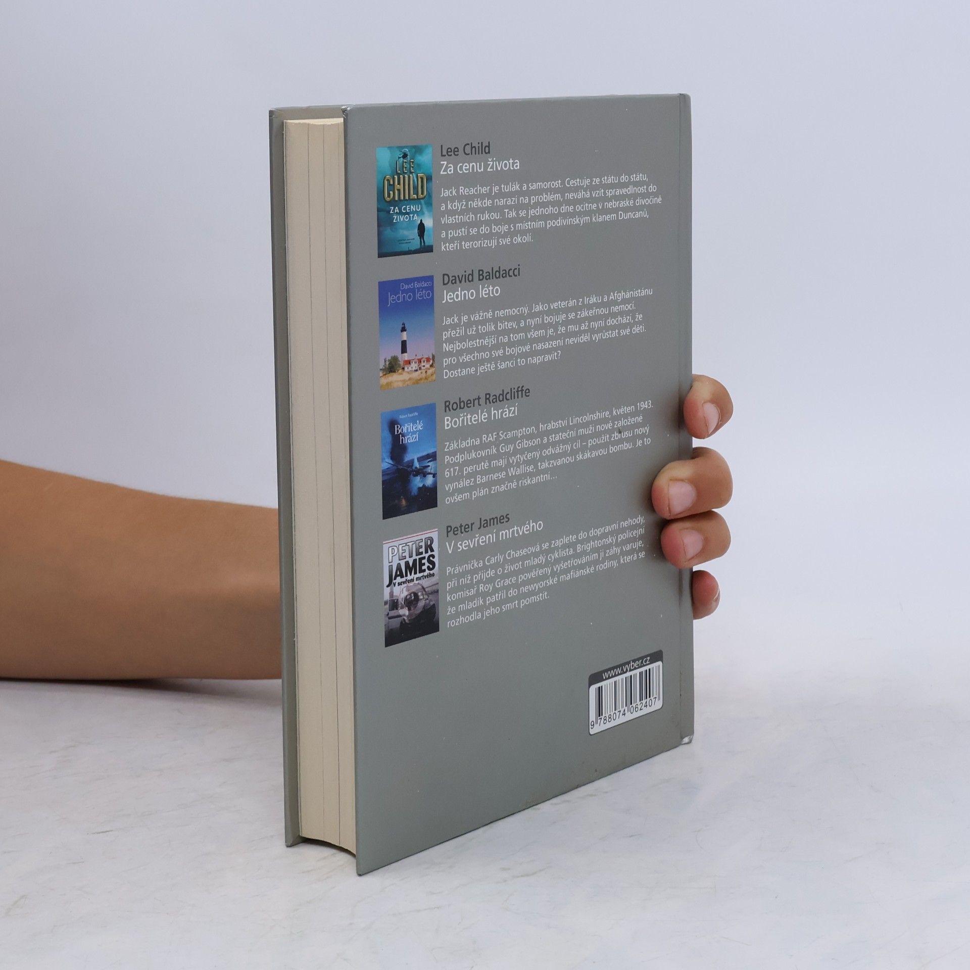 Lee Child Za cenu života, Jedno léto, Bořitelé hrází, V sevření mrtvého