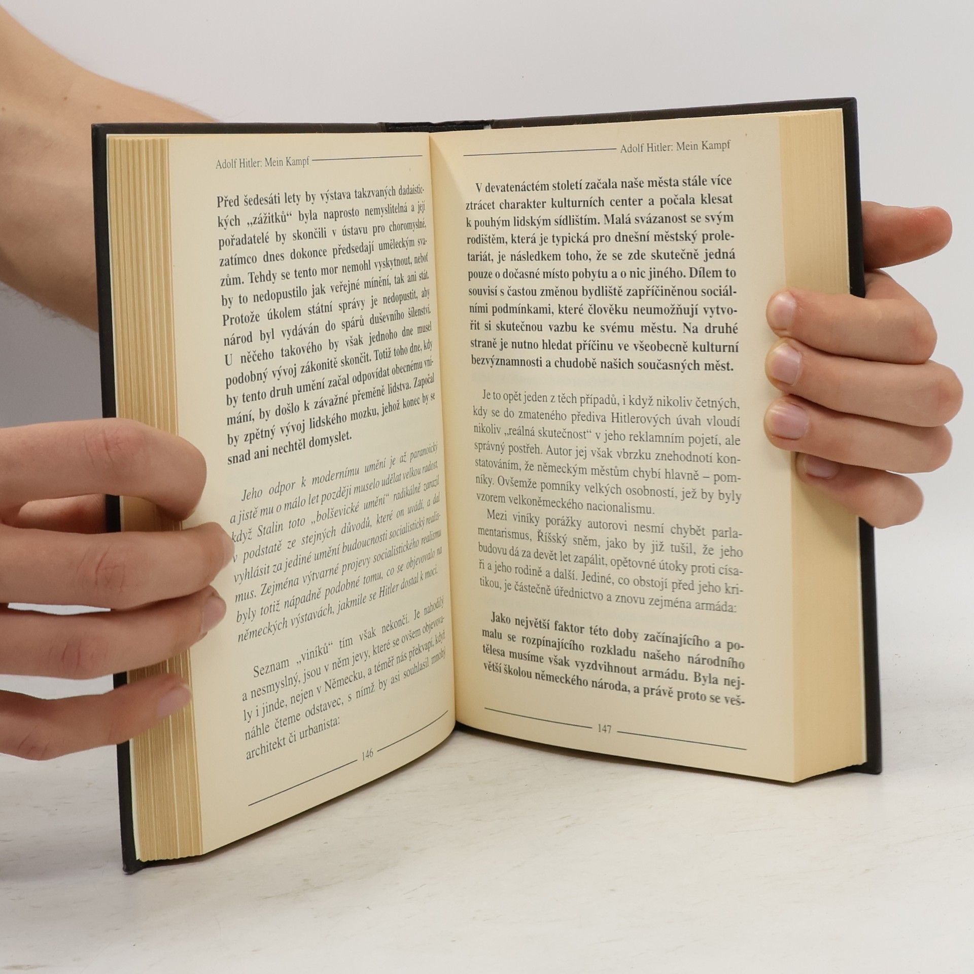 Adolf Hitler Mein Kampf očima dneška : rešeršé - citace - komentáře