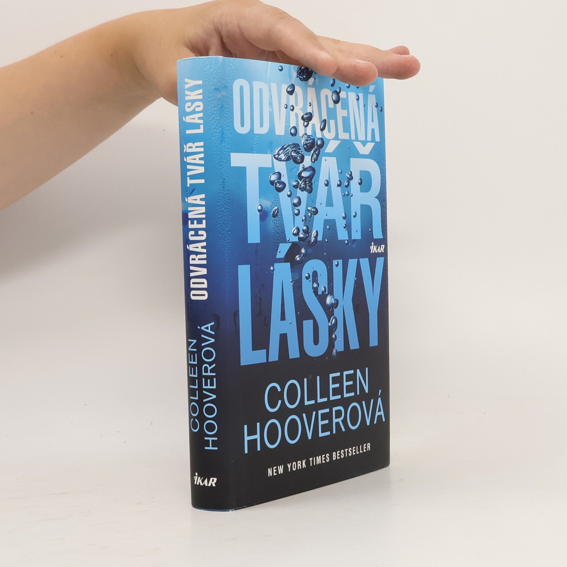 Colleen Hoover Odvrácená tvář lásky