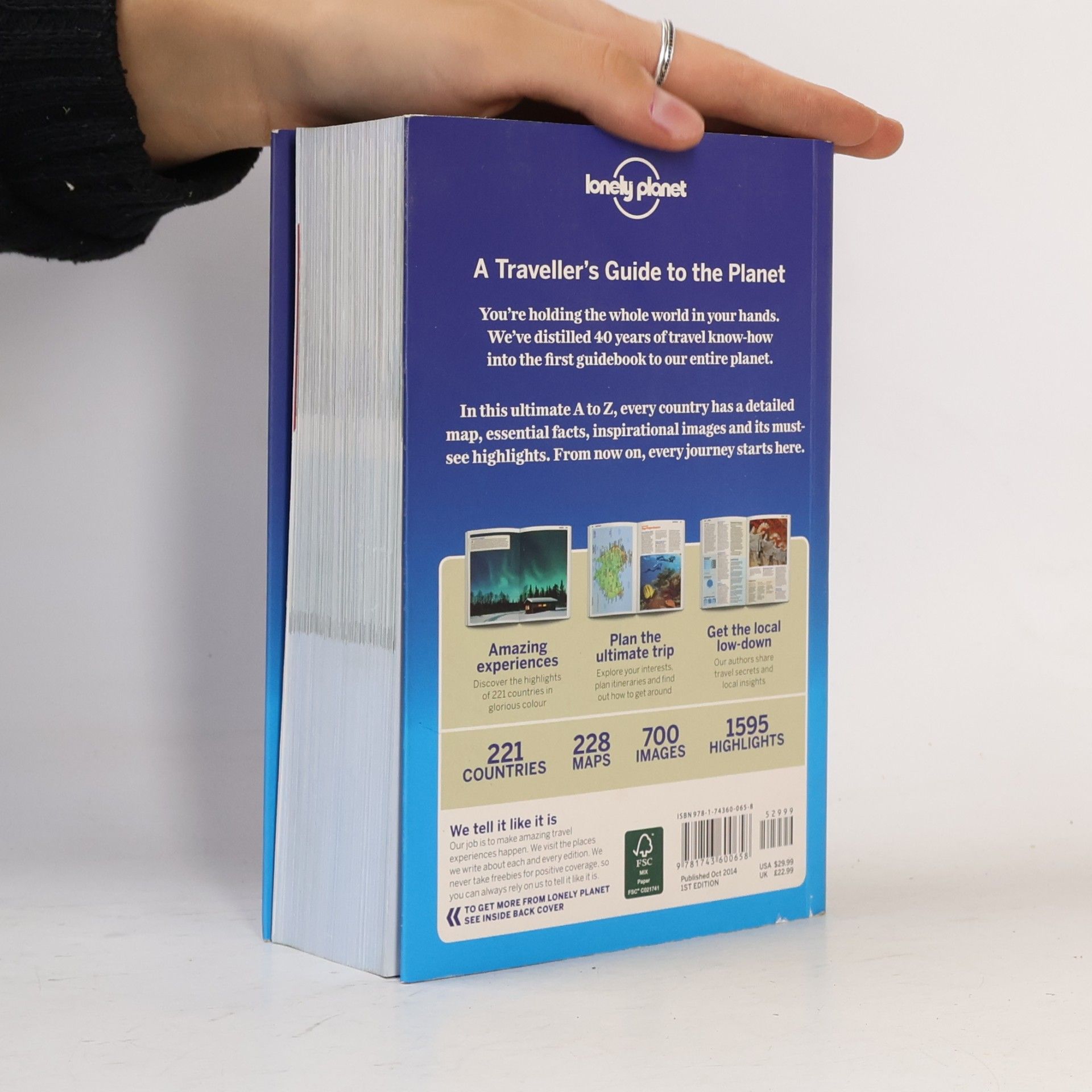 Autores varios The World