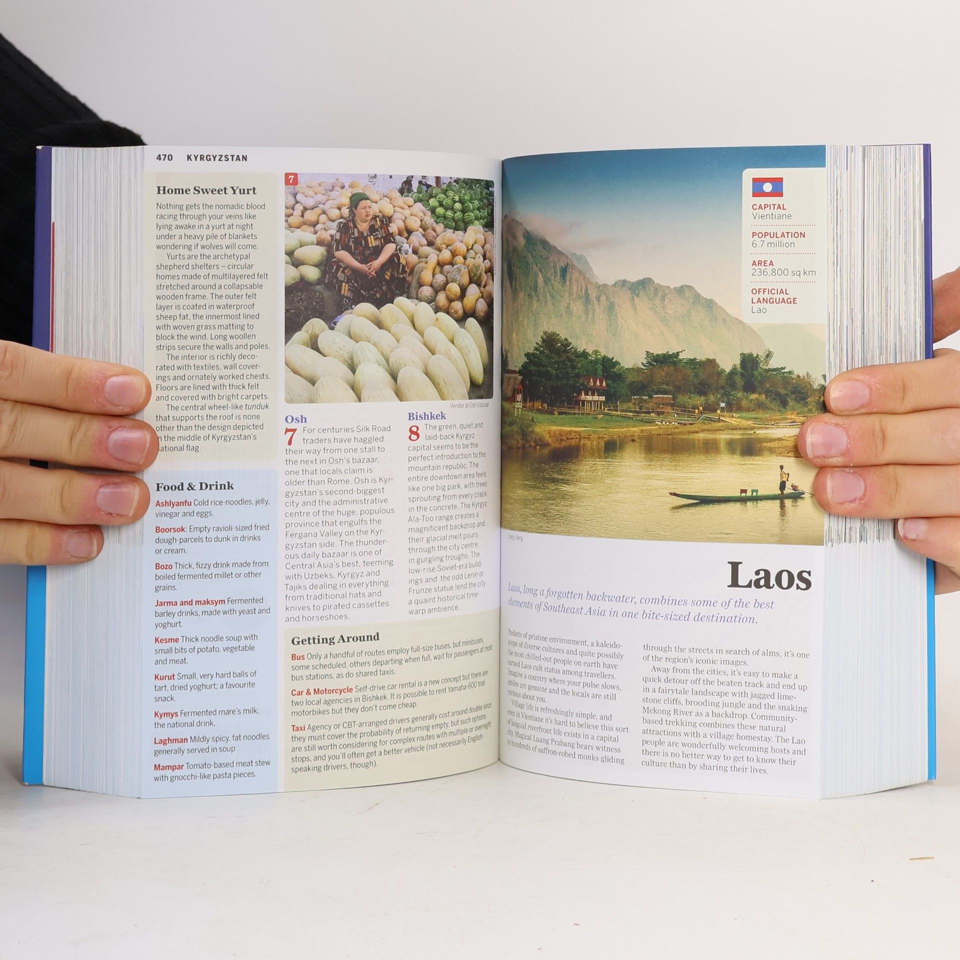 Autores varios The World