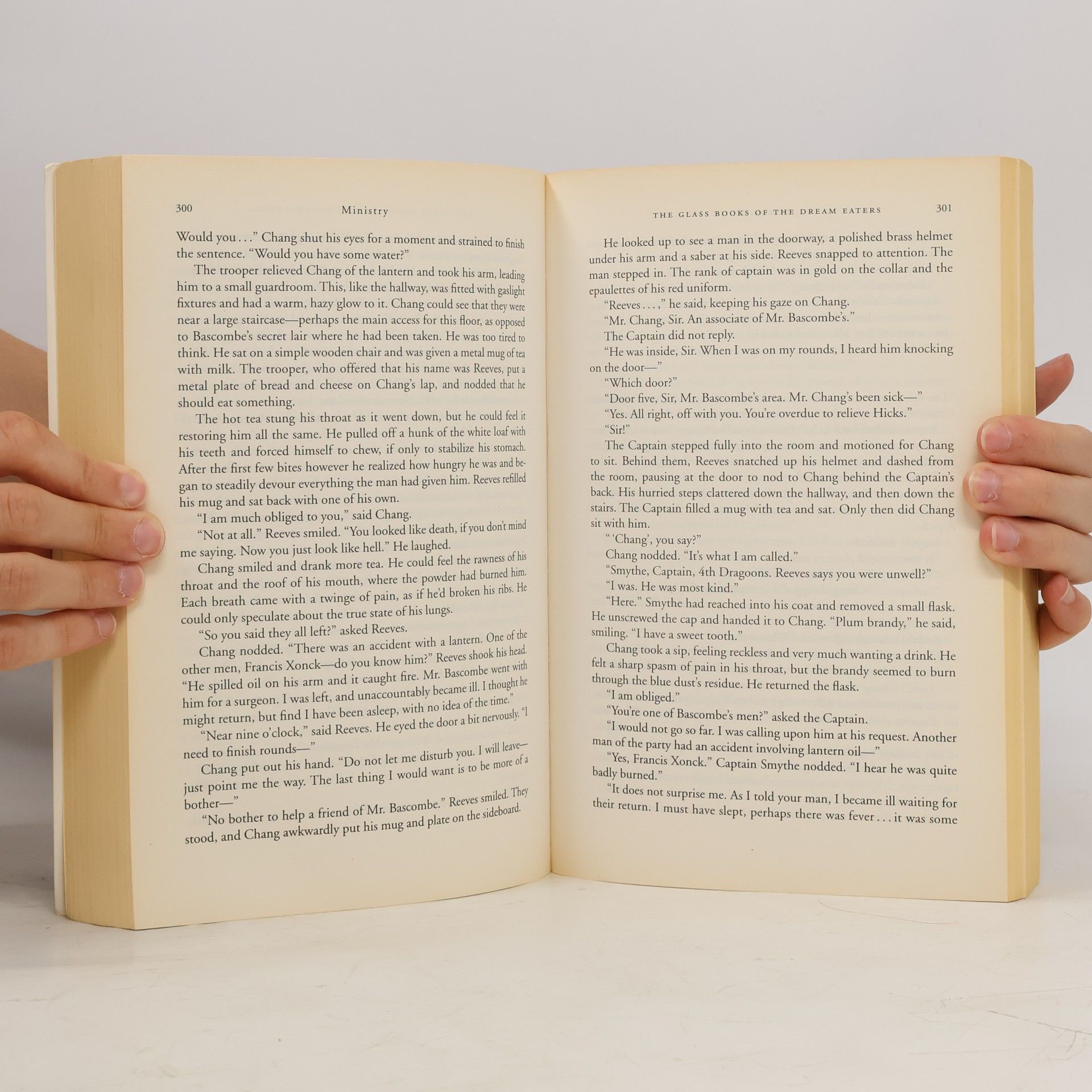 Gordon Dahlquist The Glass Books of the Dream Eaters