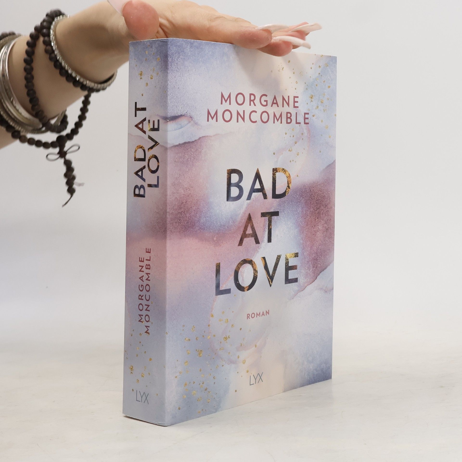 Morgane Moncomble Bad at love