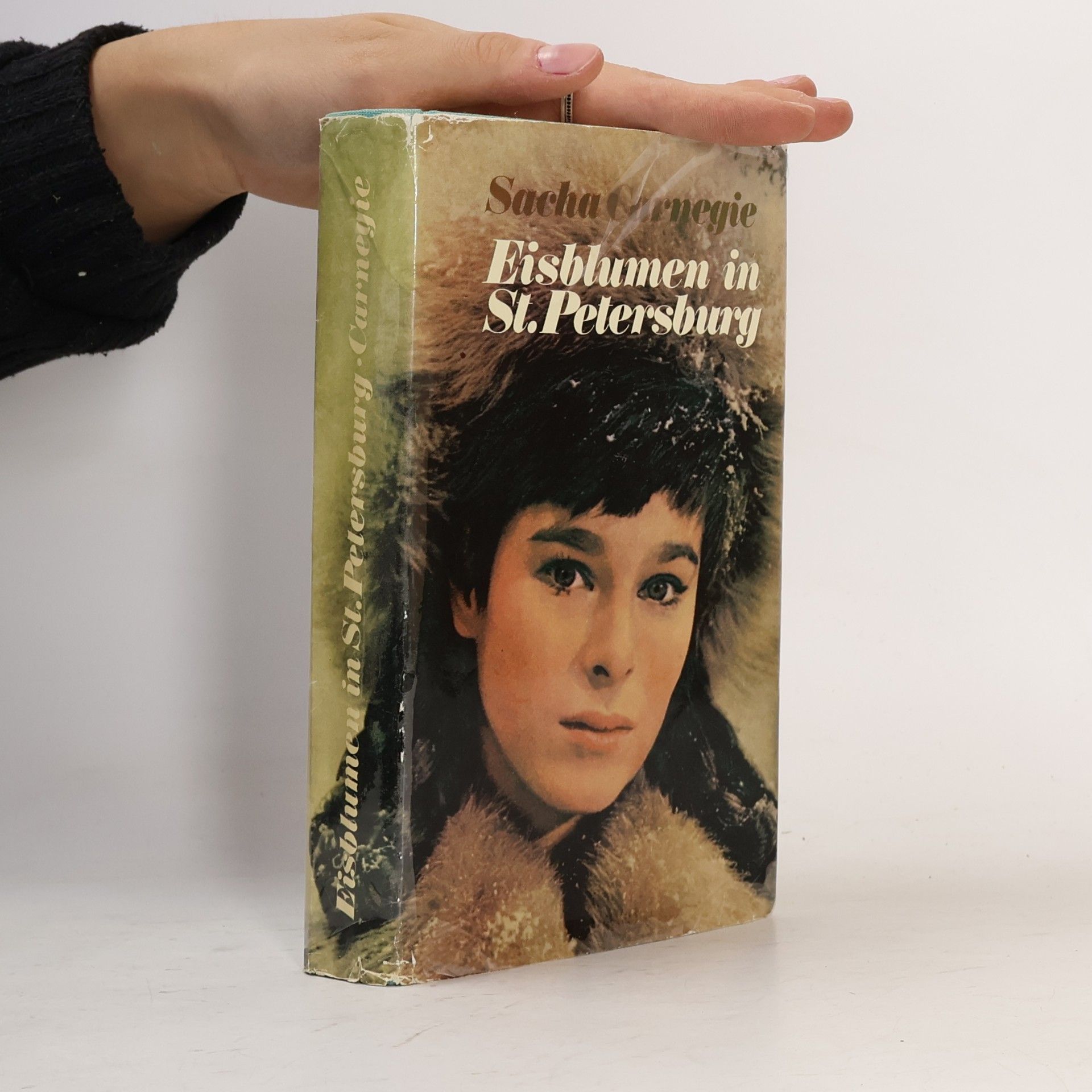 Sacha Carnegie Eisblumen in St. Petersburg