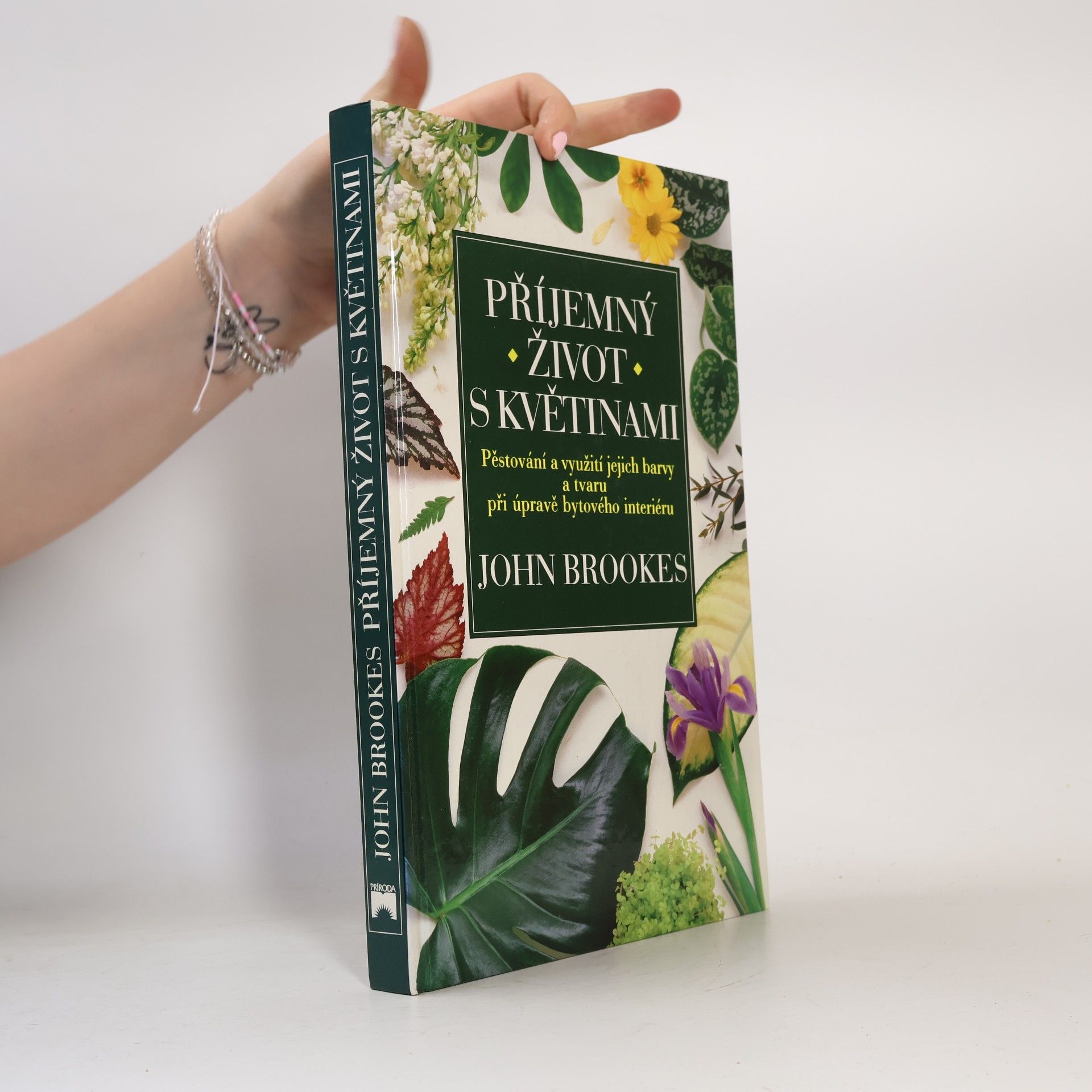 John Brookes Příjemný život s květinami