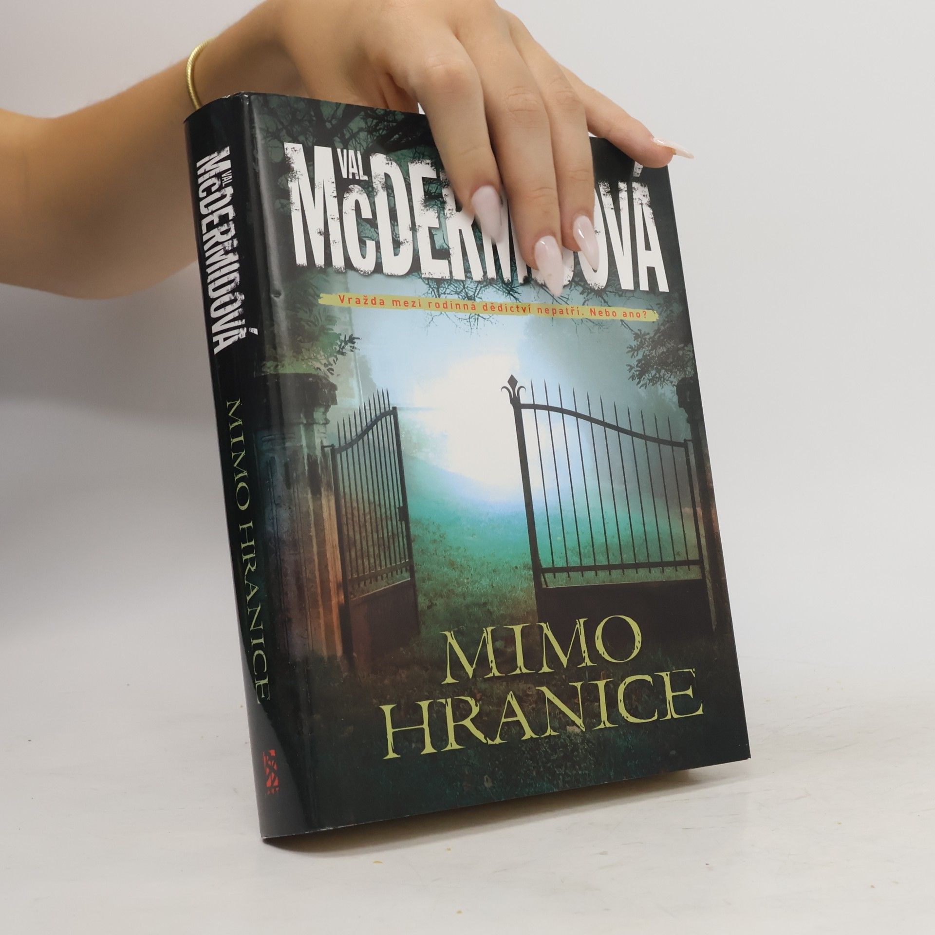 Val McDermid Mimo hranice