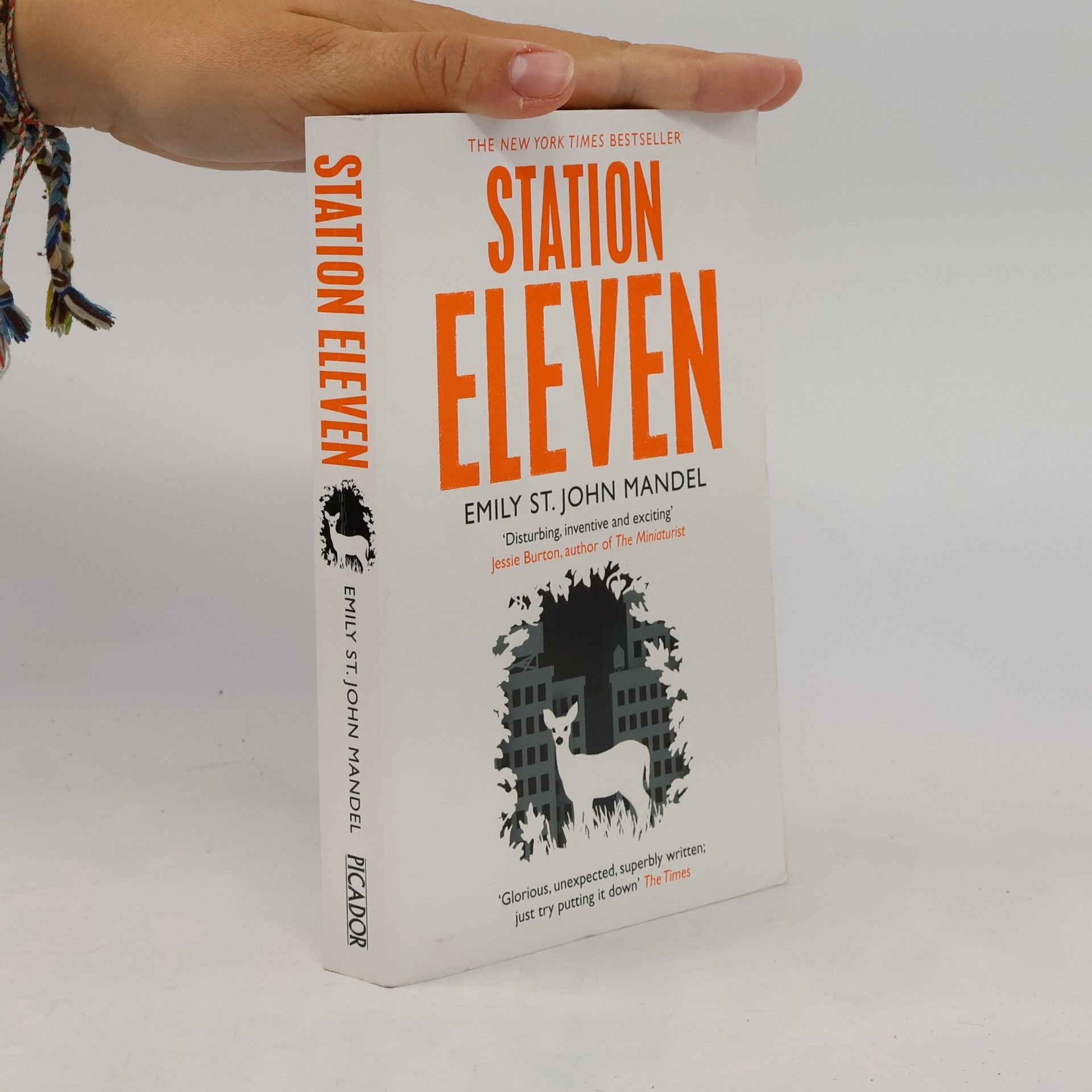 Emily St. John Mandel Station eleven