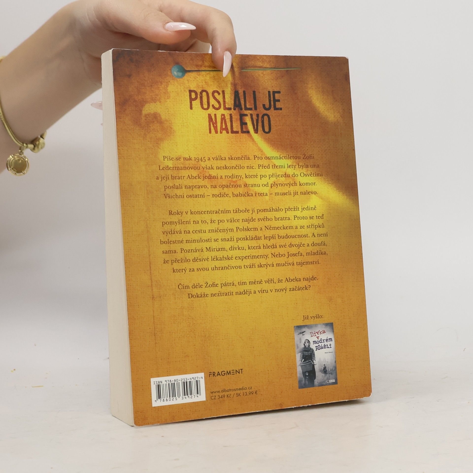 Monica Hesse Poslali je nalevo