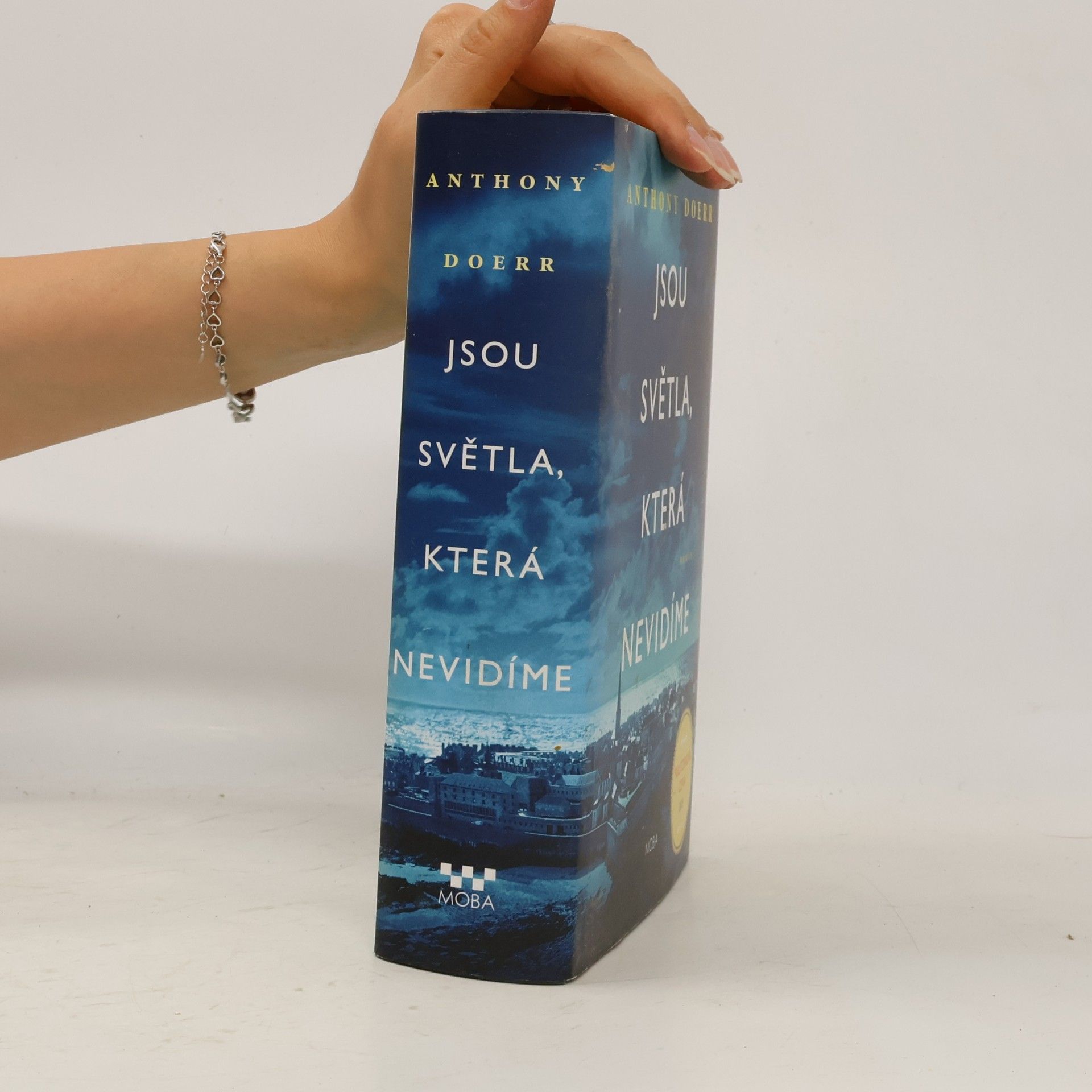 Anthony Doerr Jsou světla, která nevidíme