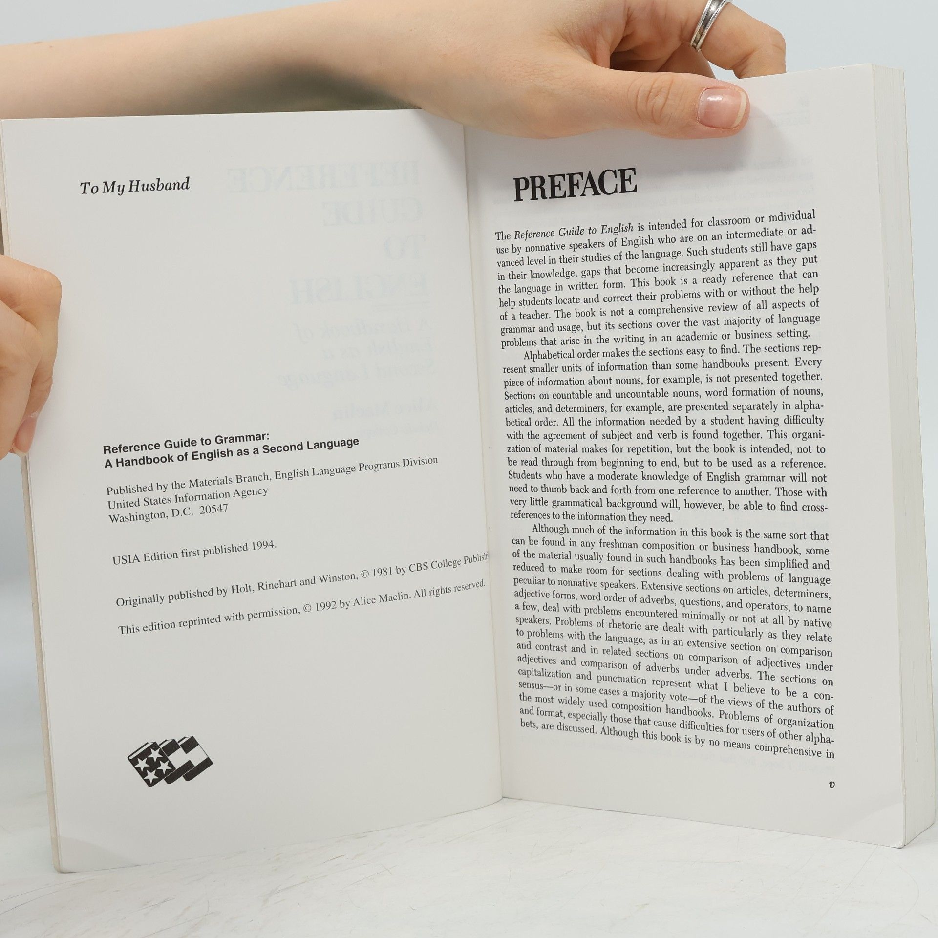 Alice Maclin Reference Guide to English : A Handbook of English as a Second Language