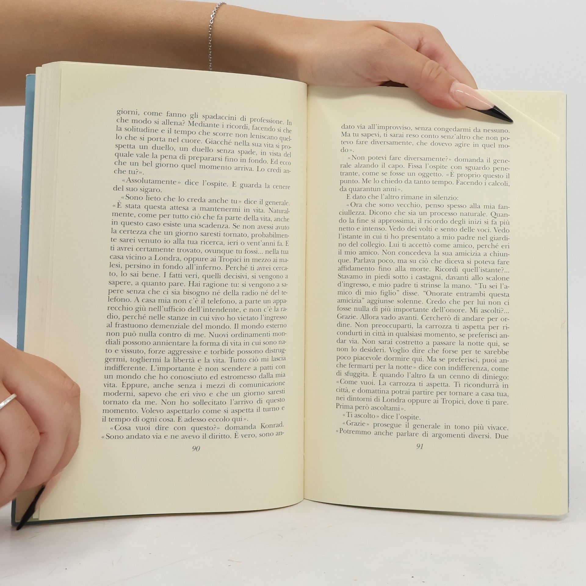 Sándor Márai Biblioteca Adelphi - 358: Le braci