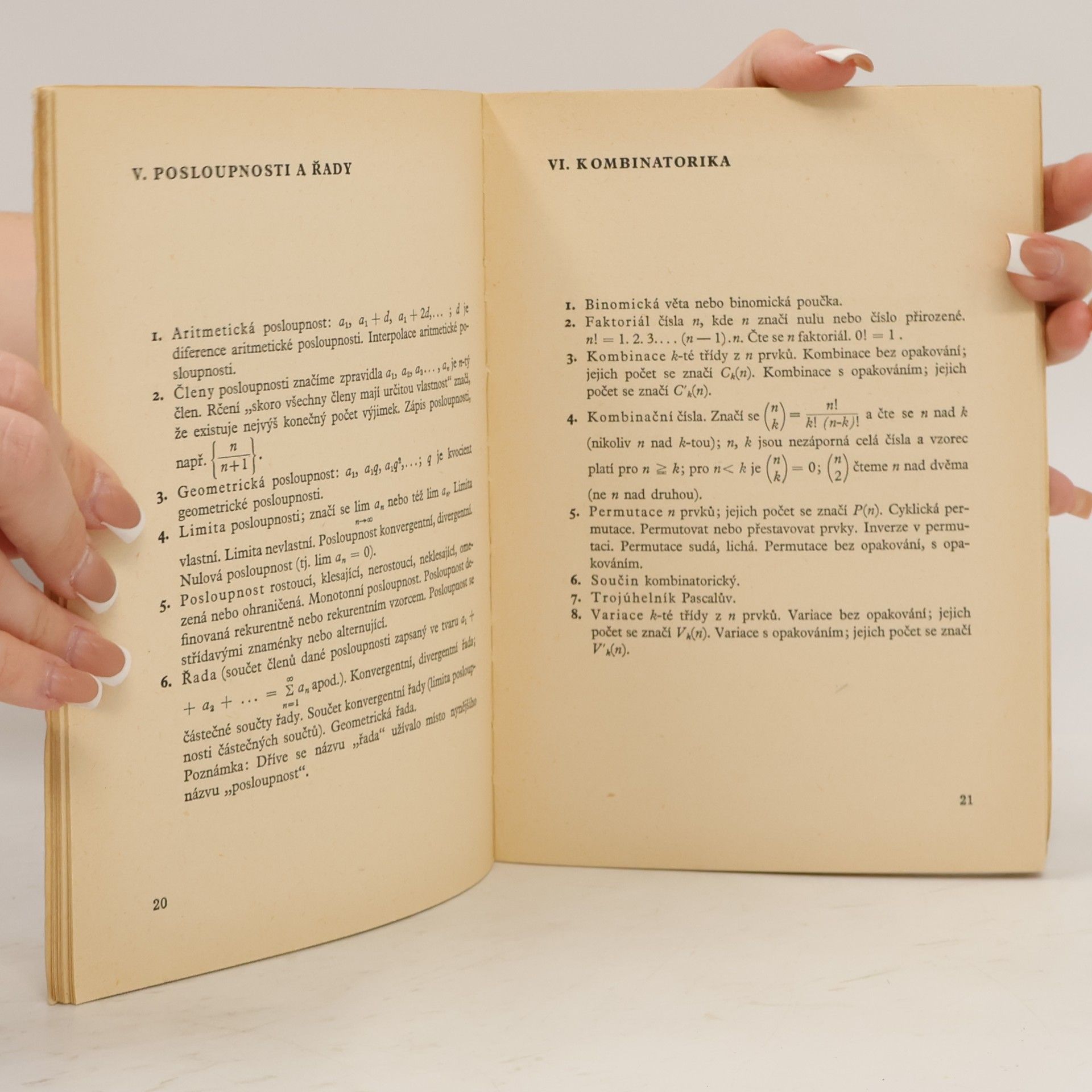 Autorenkollektiv Názvy a značky školské matematiky
