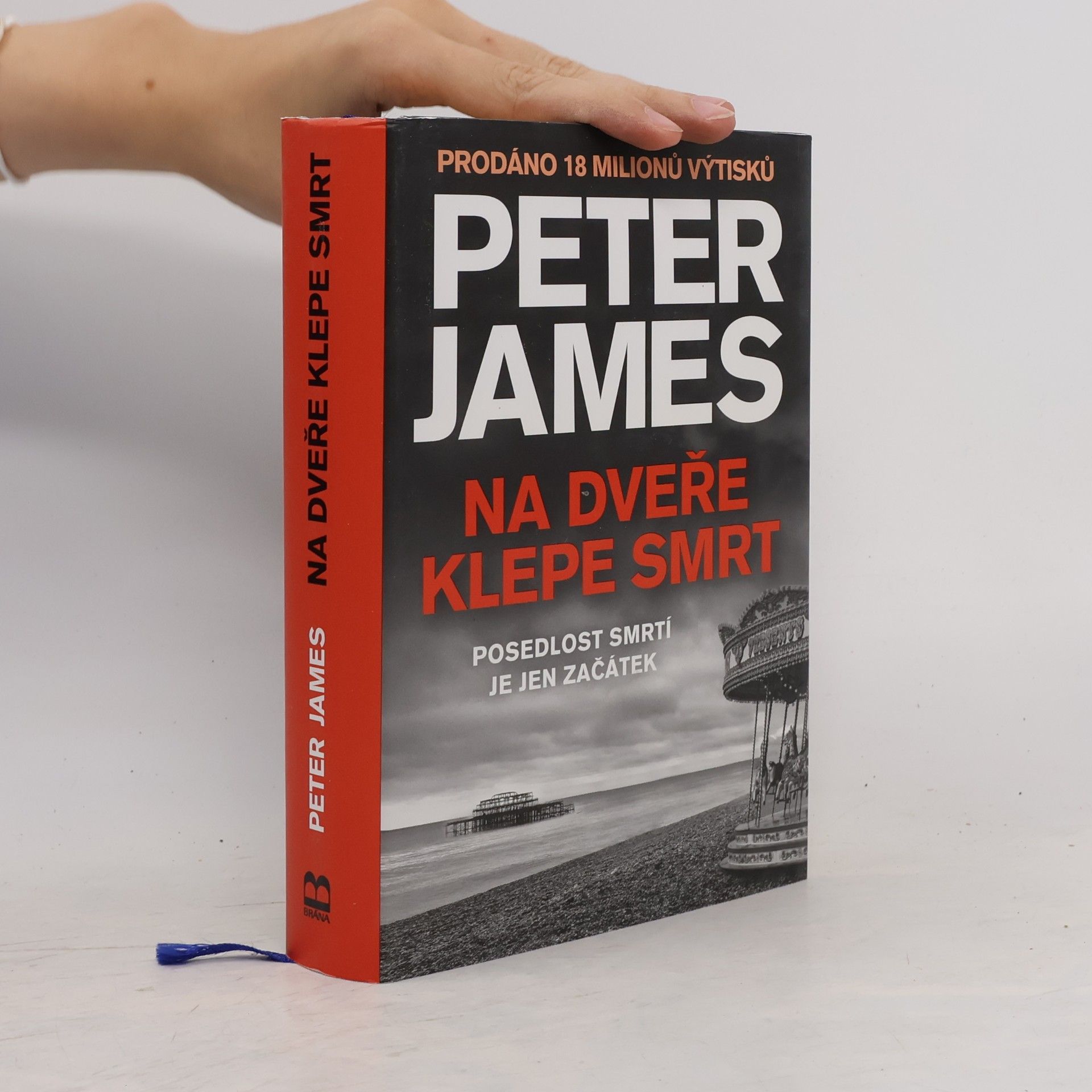 Peter James Na dveře klepe smrt