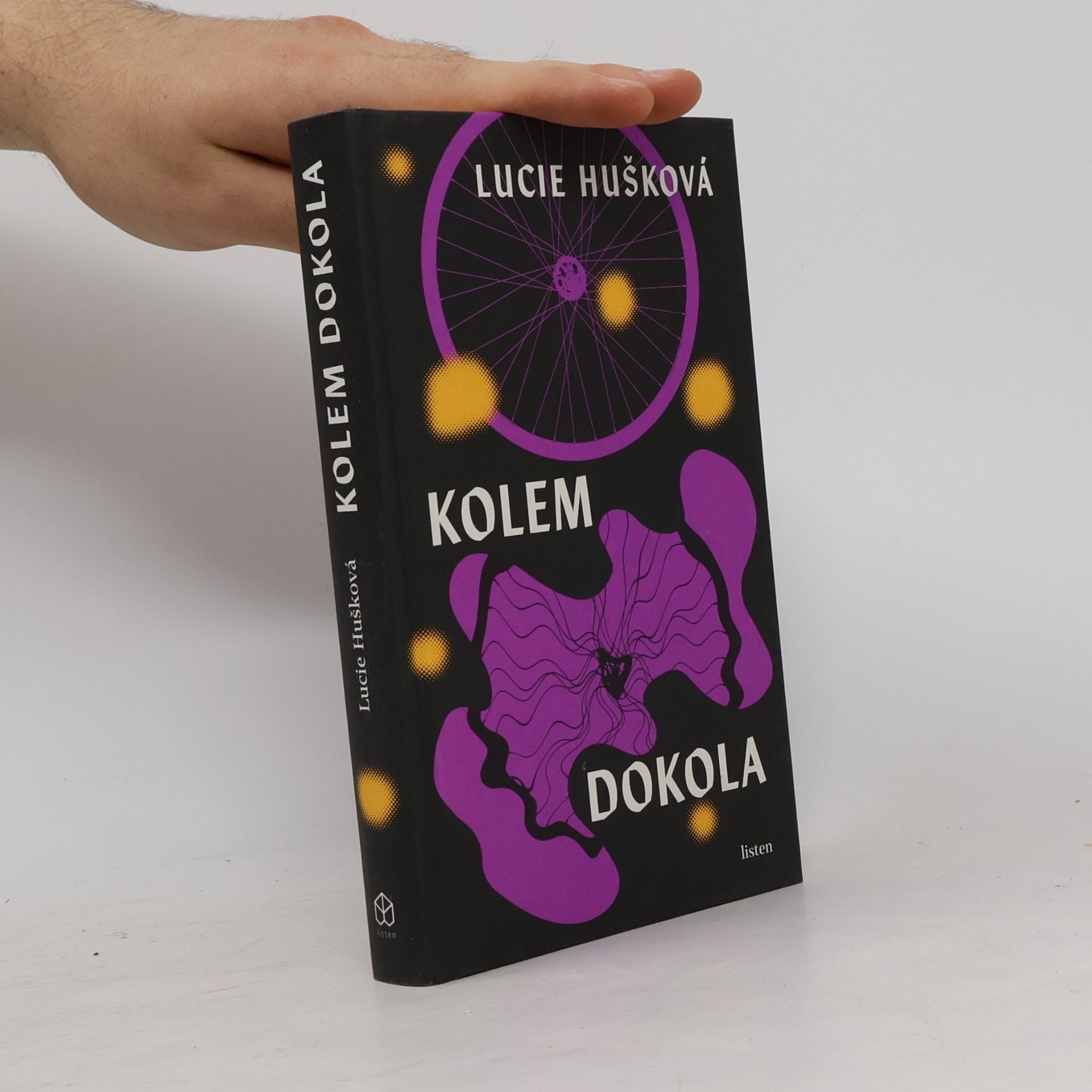 Lucie Hušková Kolem dokola
