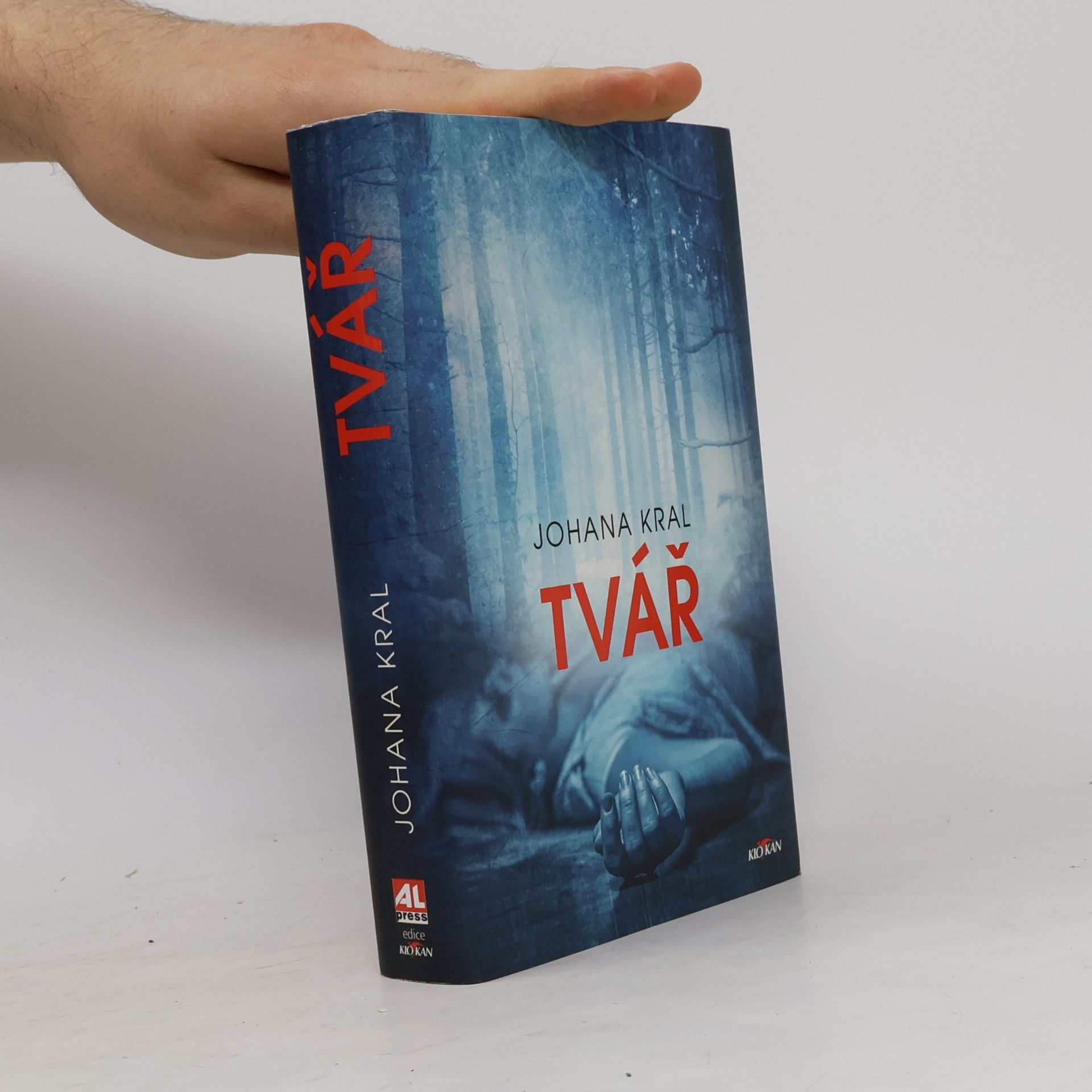 Johana Kral Tvář