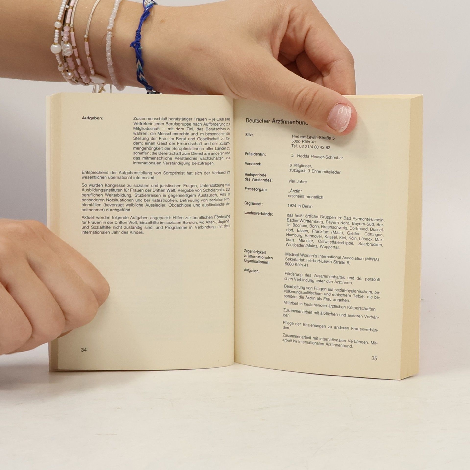 kolektiv Handbuch deutscher frauen organisationen