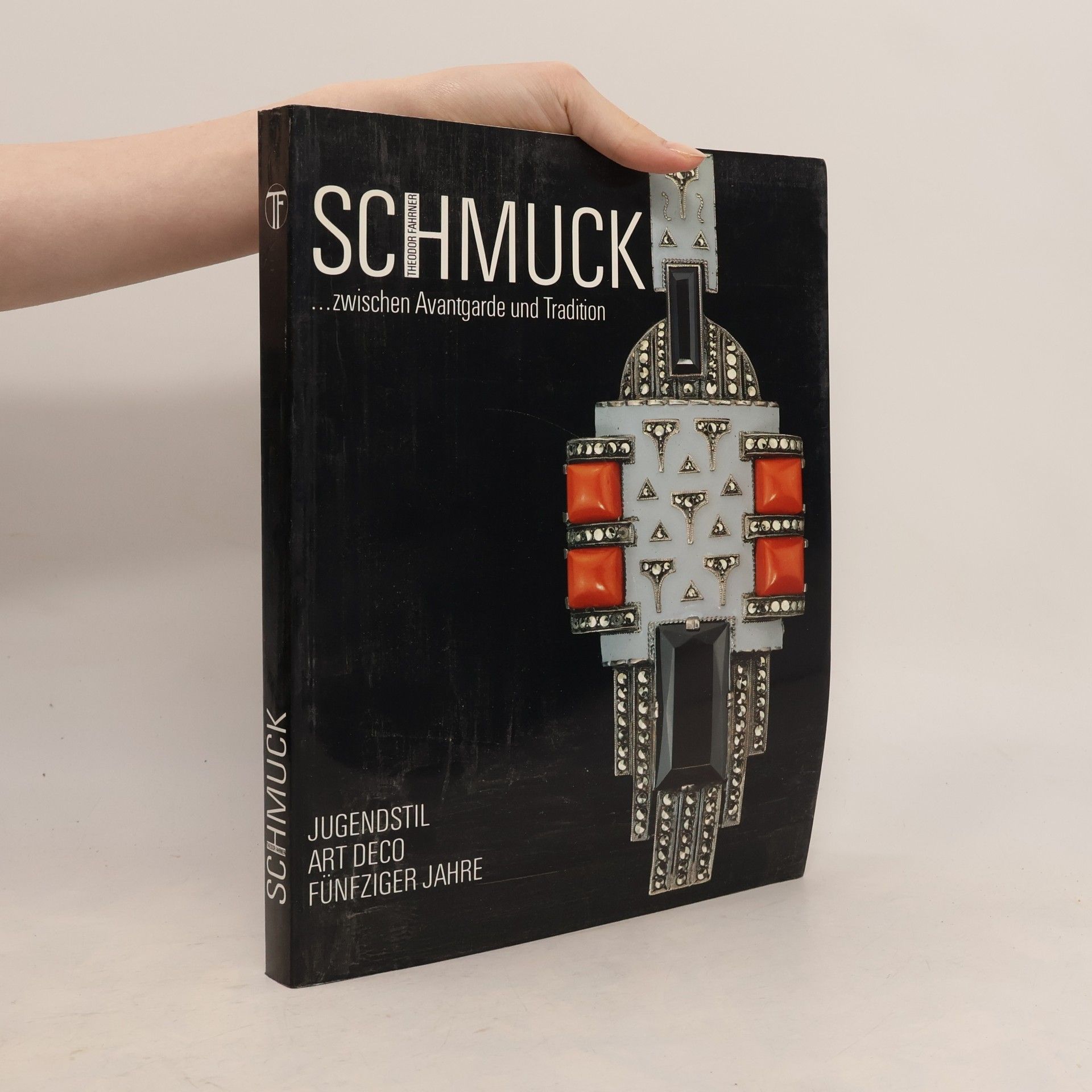 Theodor Fahrner: Schmuck zwischen Avantgarde und Tradition