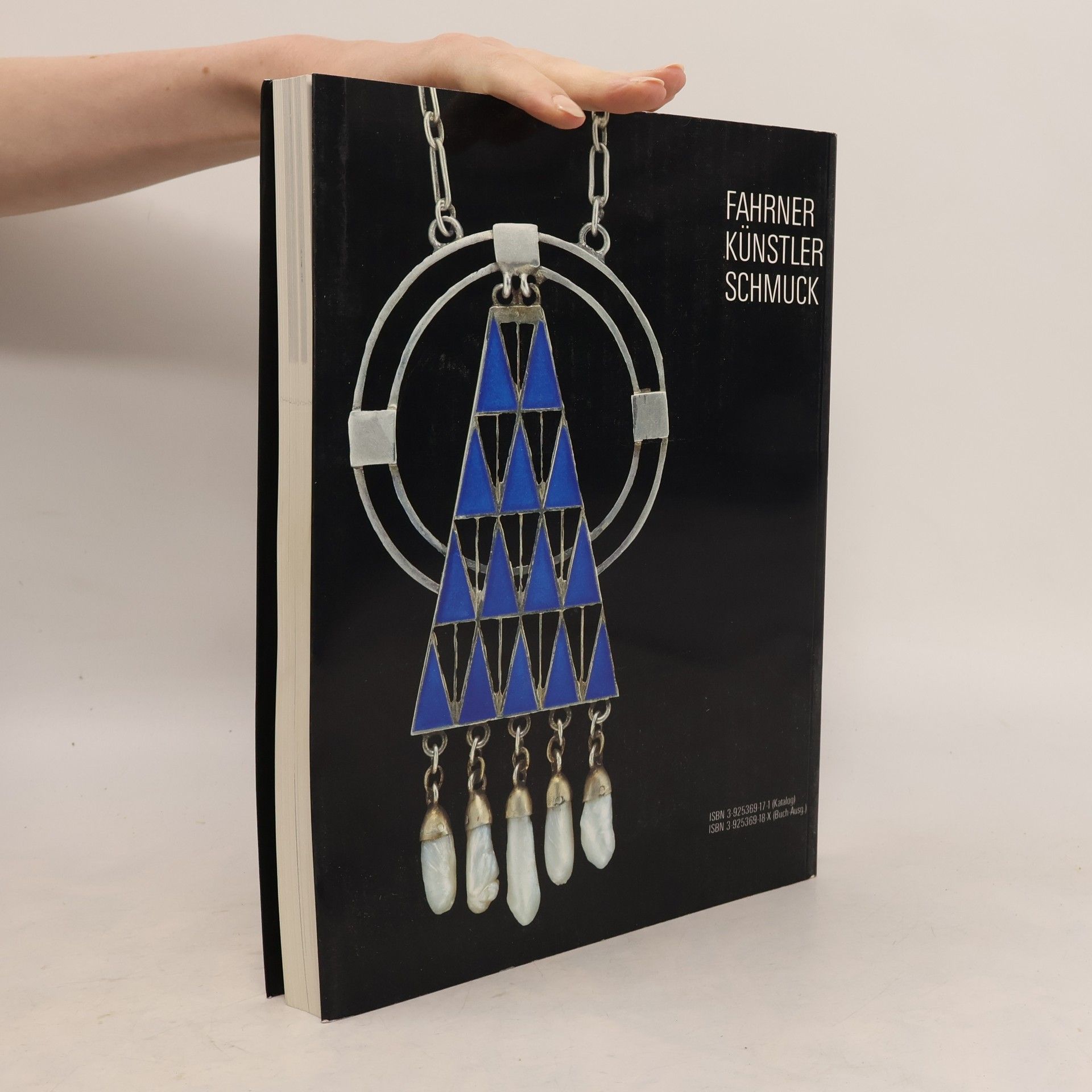 Theodor Fahrner Theodor Fahrner: Schmuck zwischen Avantgarde und Tradition
